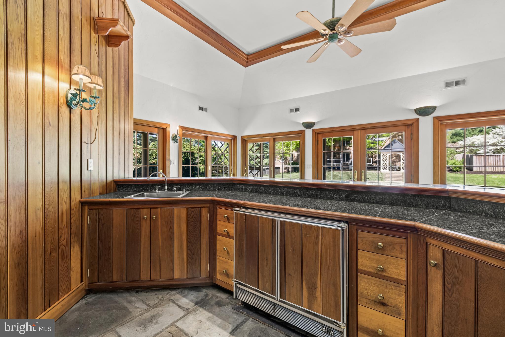 BROOKFIELD - Residential