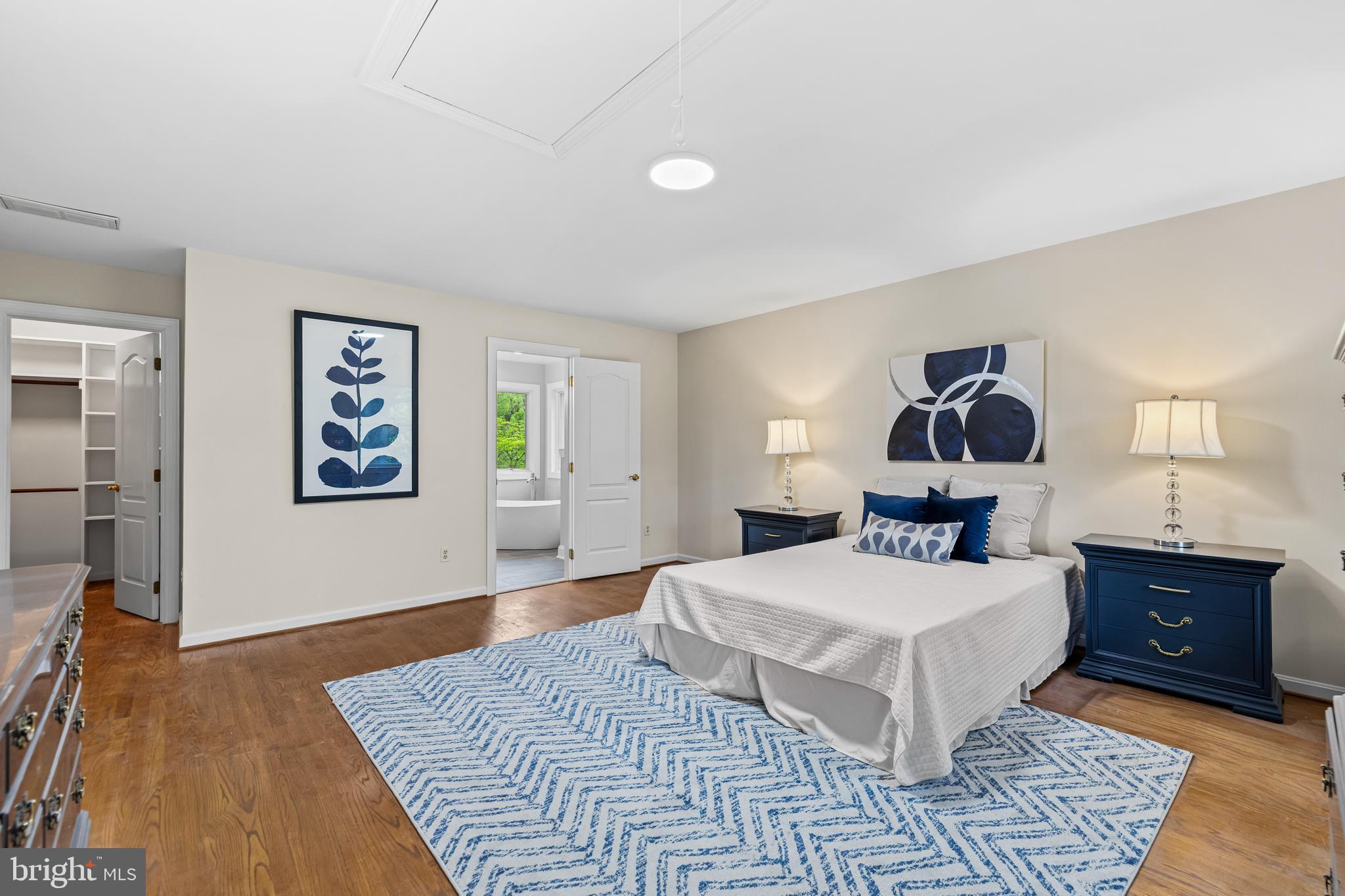 BROOKFIELD - Residential