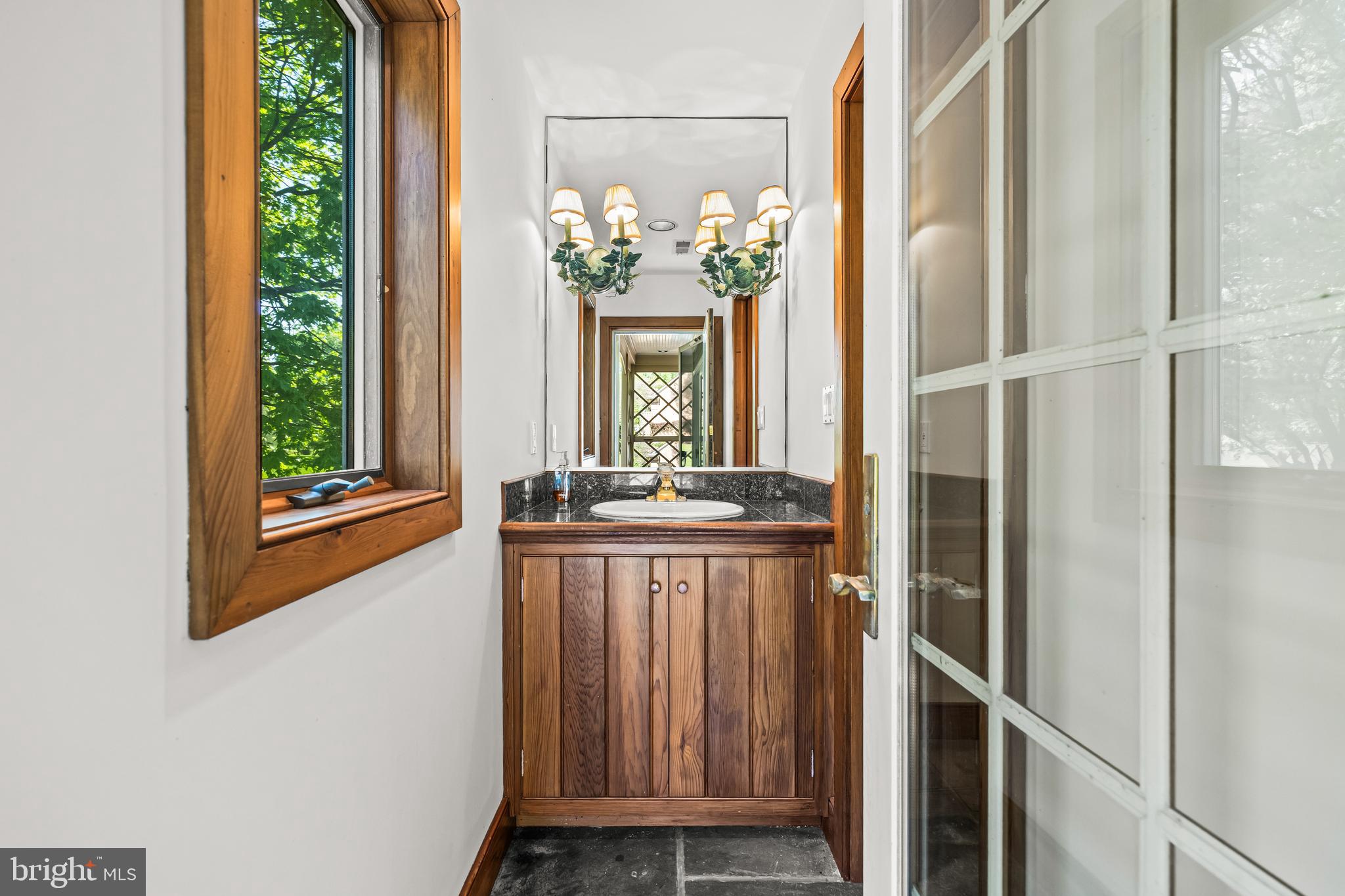 BROOKFIELD - Residential