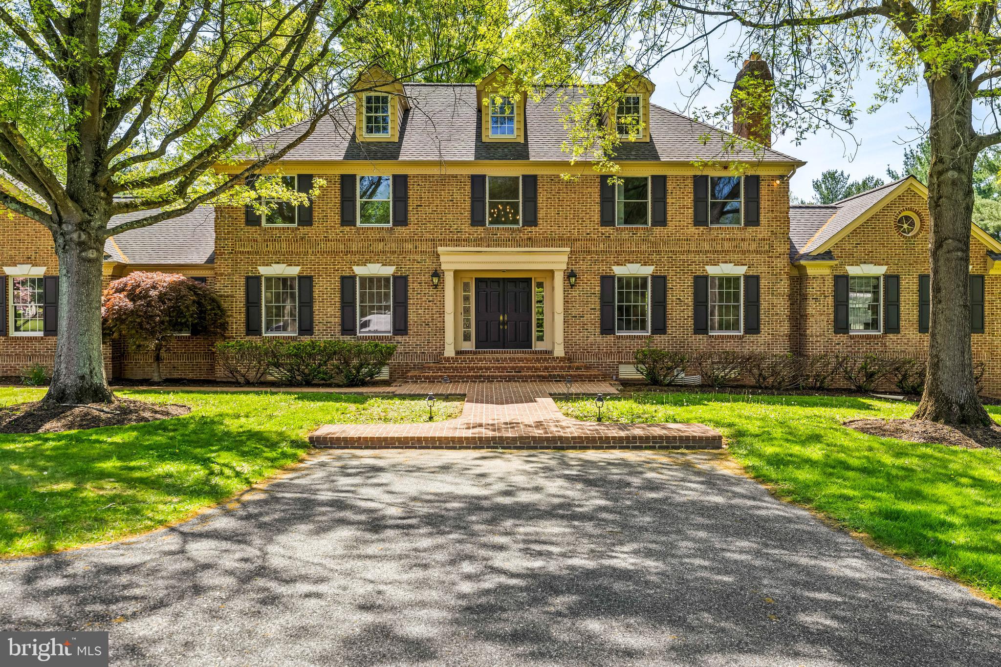 BROOKFIELD - Residential