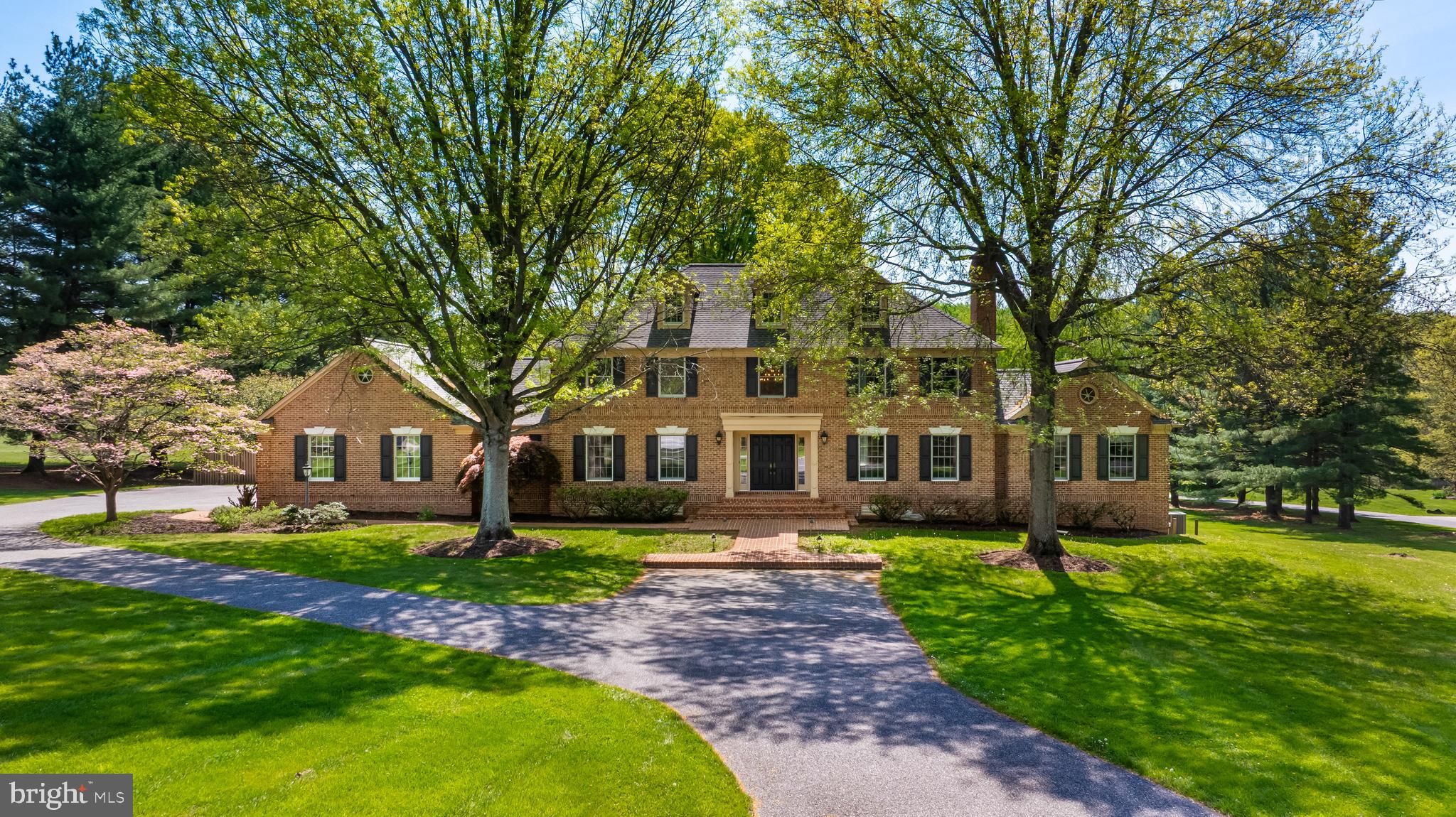 BROOKFIELD - Residential