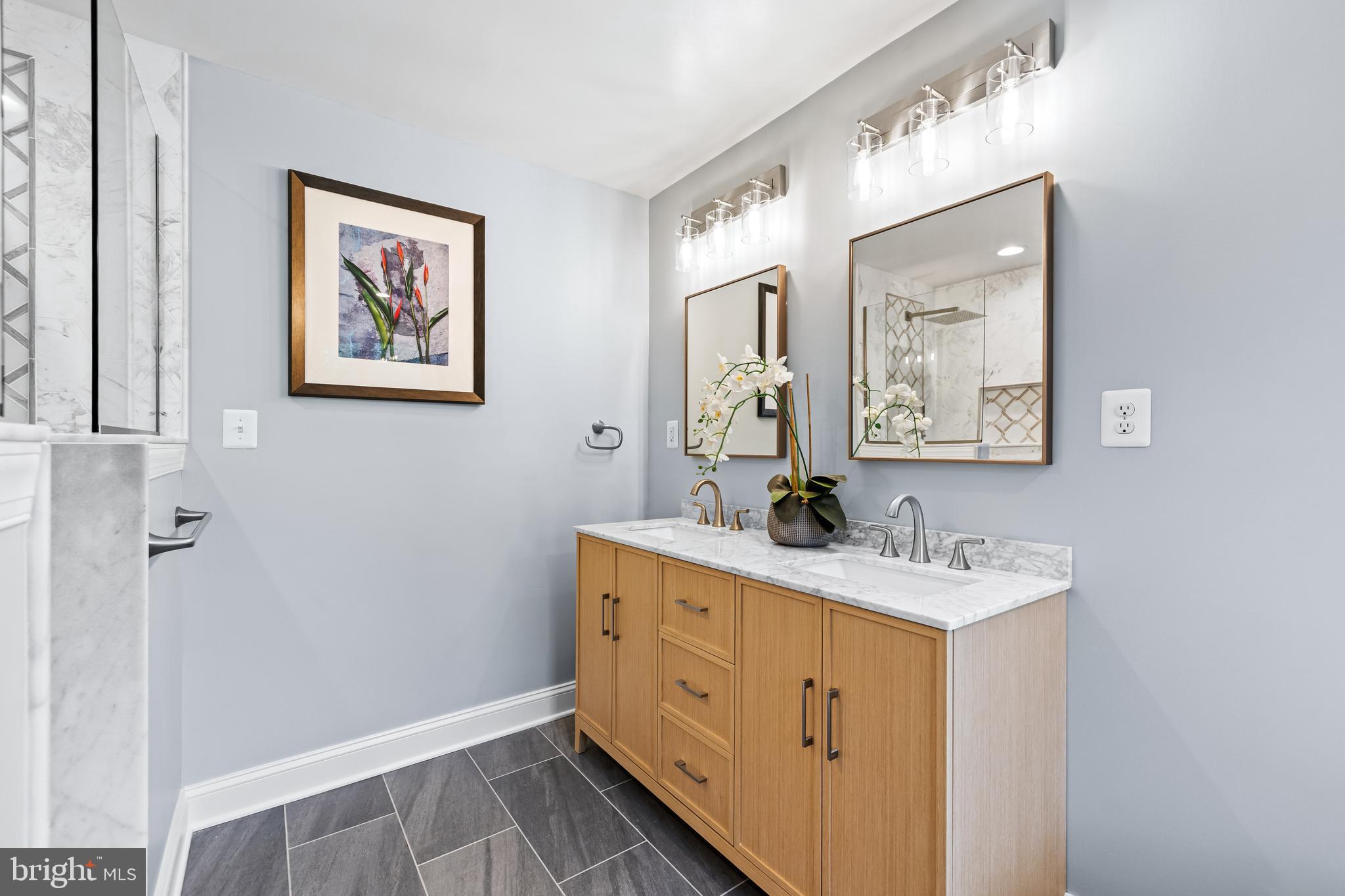 BROOKFIELD - Residential