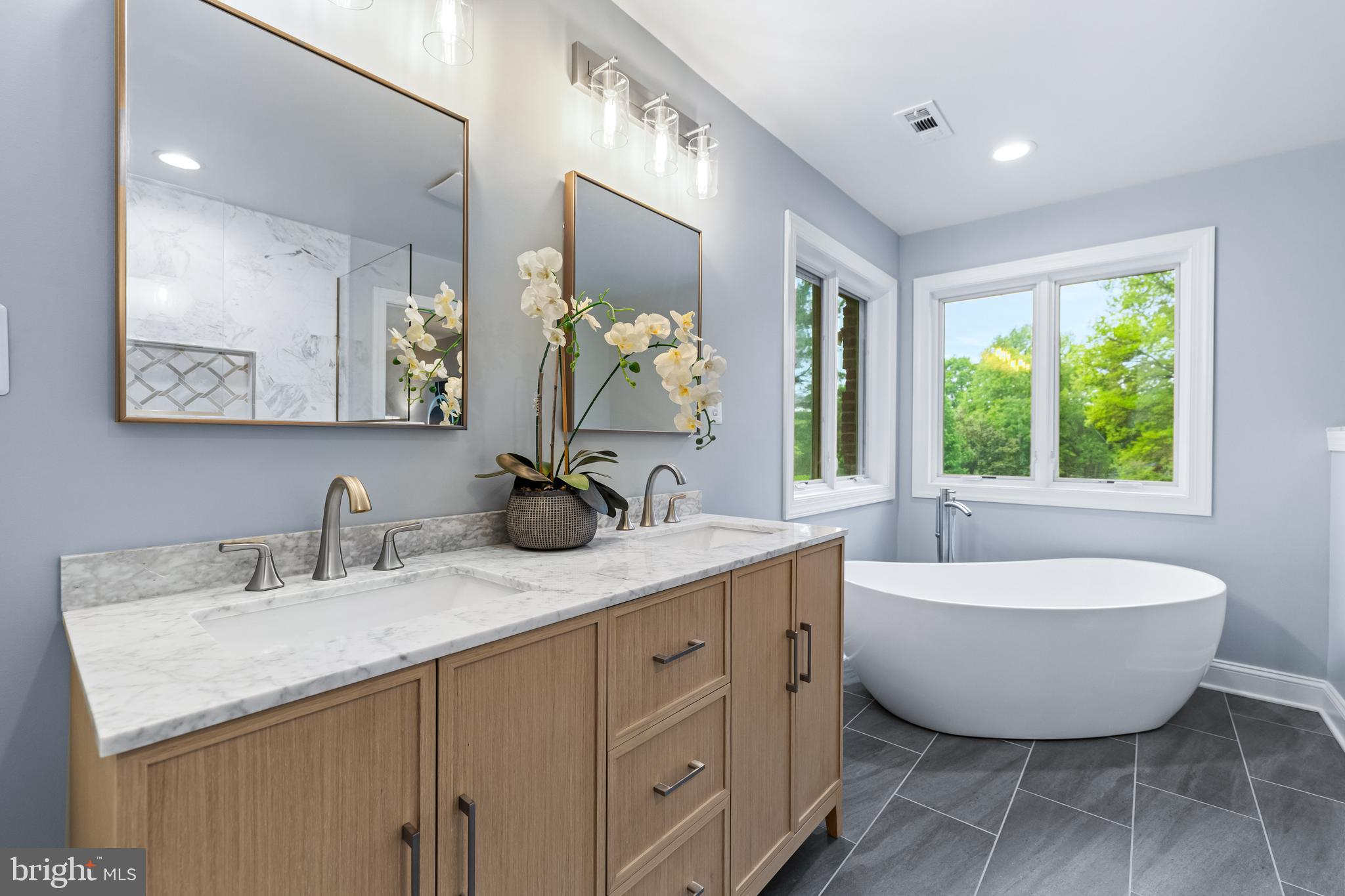 BROOKFIELD - Residential