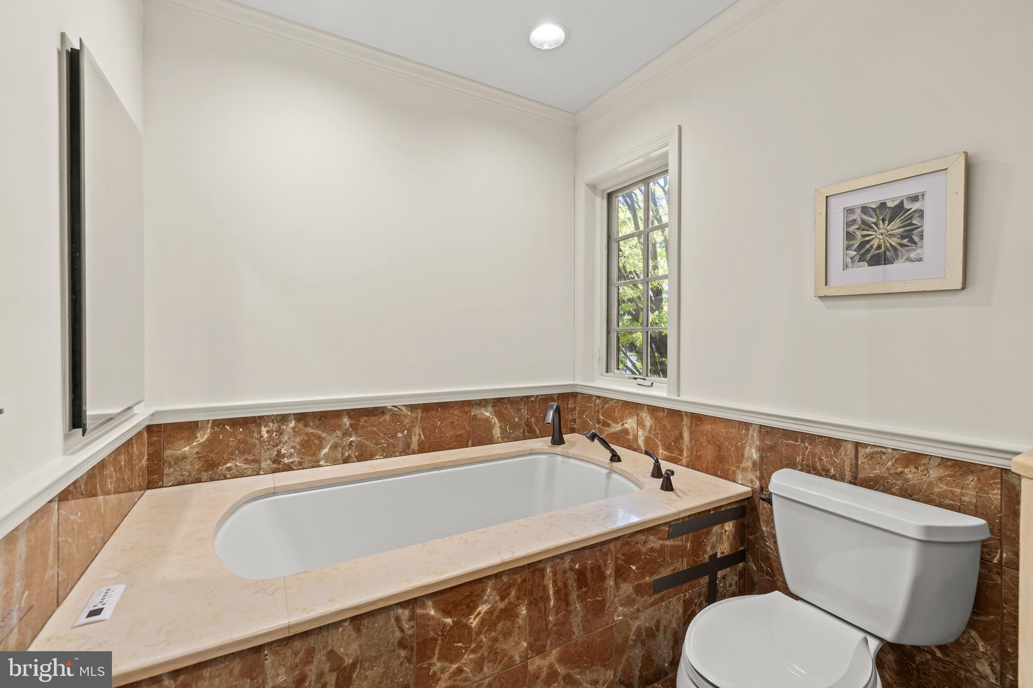 BROOKFIELD - Residential