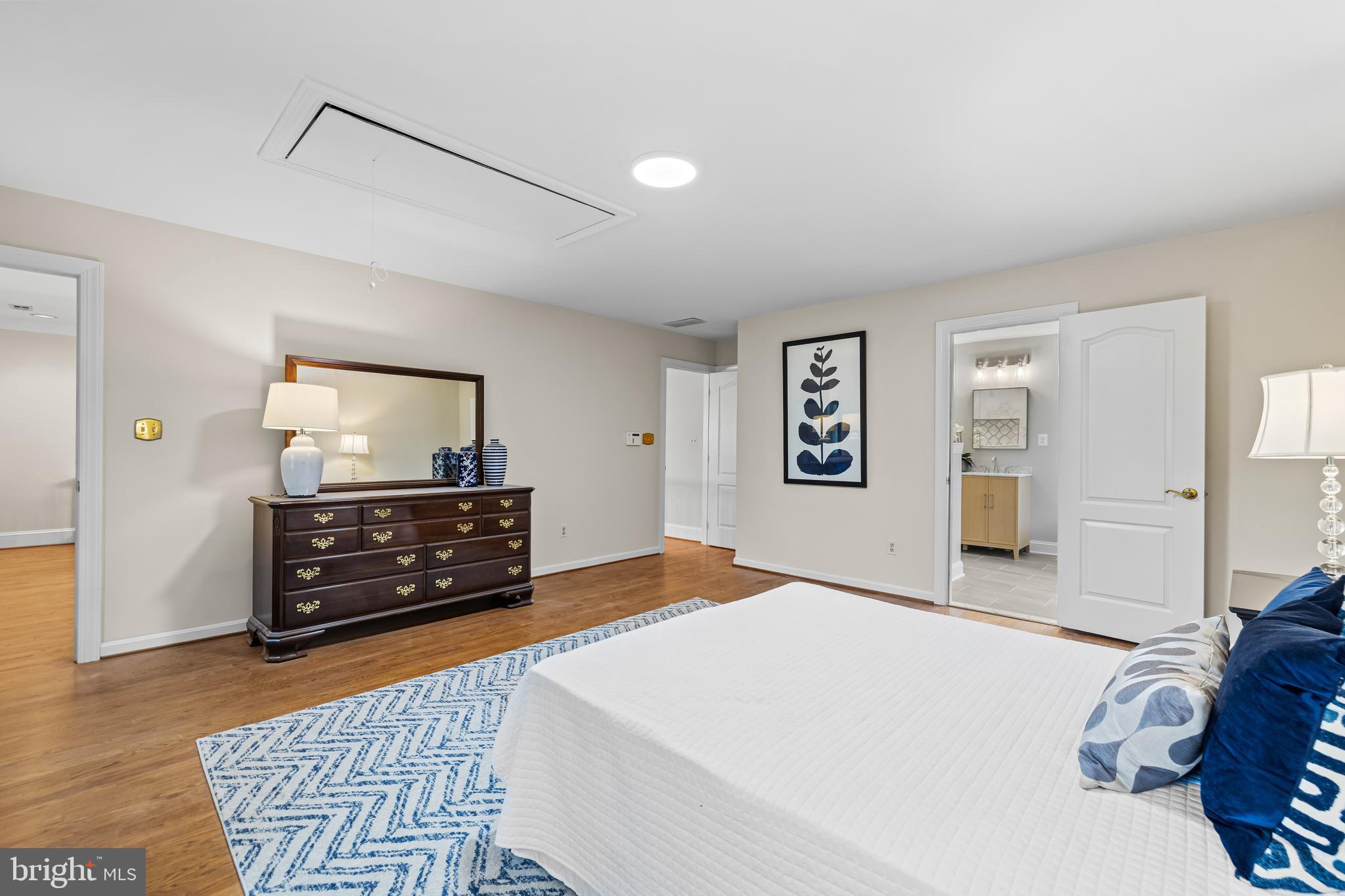 BROOKFIELD - Residential