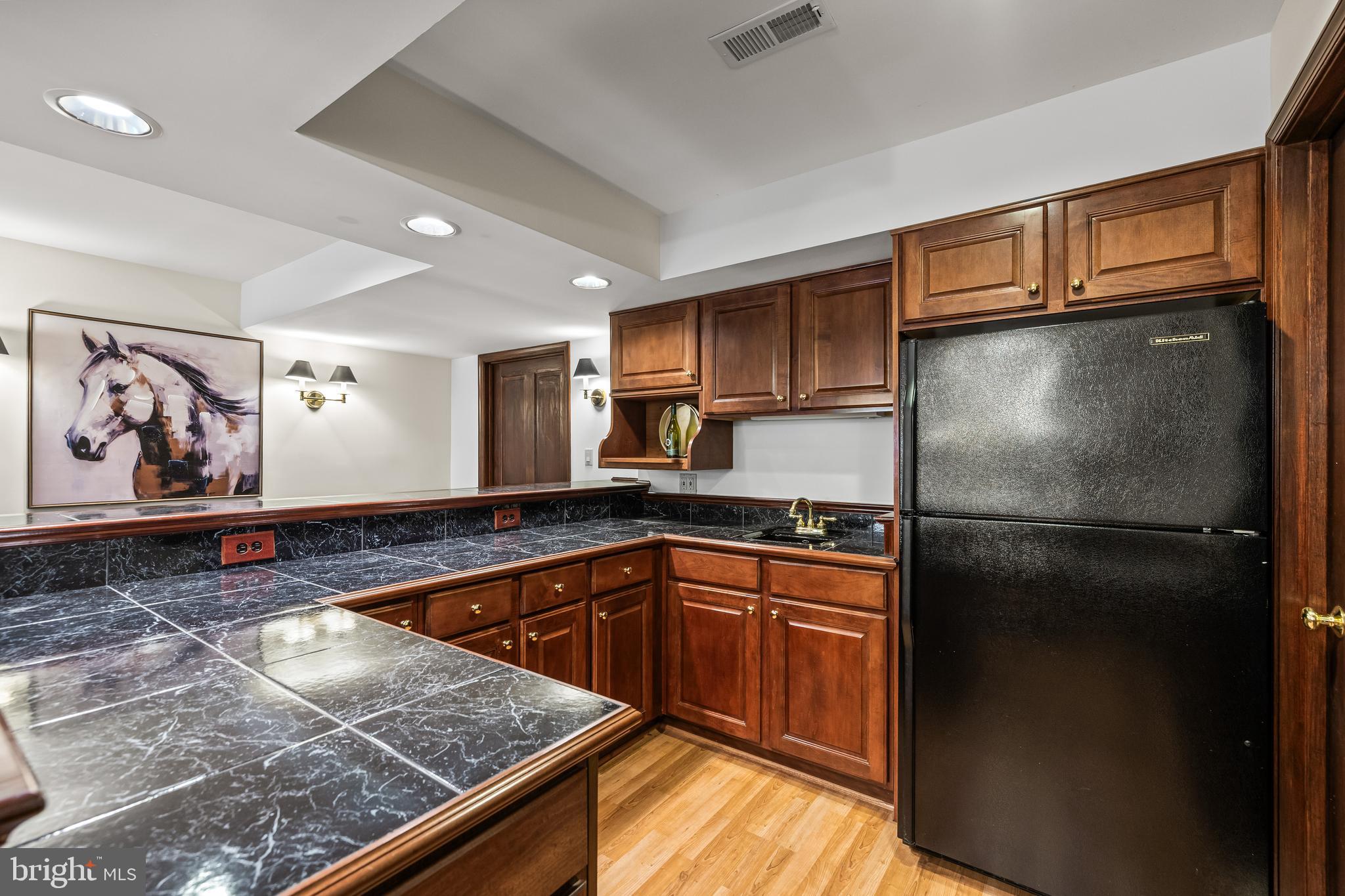 BROOKFIELD - Residential