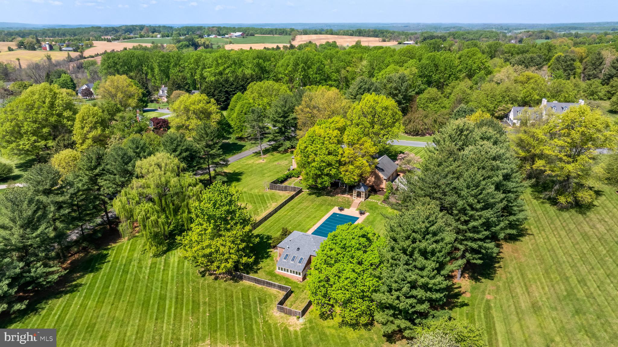 BROOKFIELD - Residential