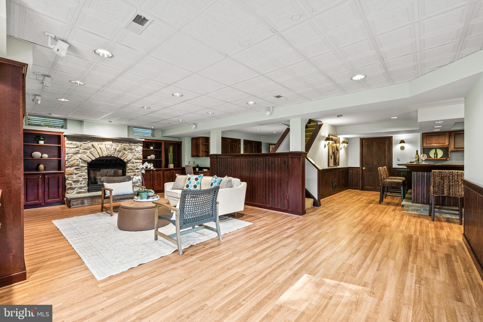 BROOKFIELD - Residential