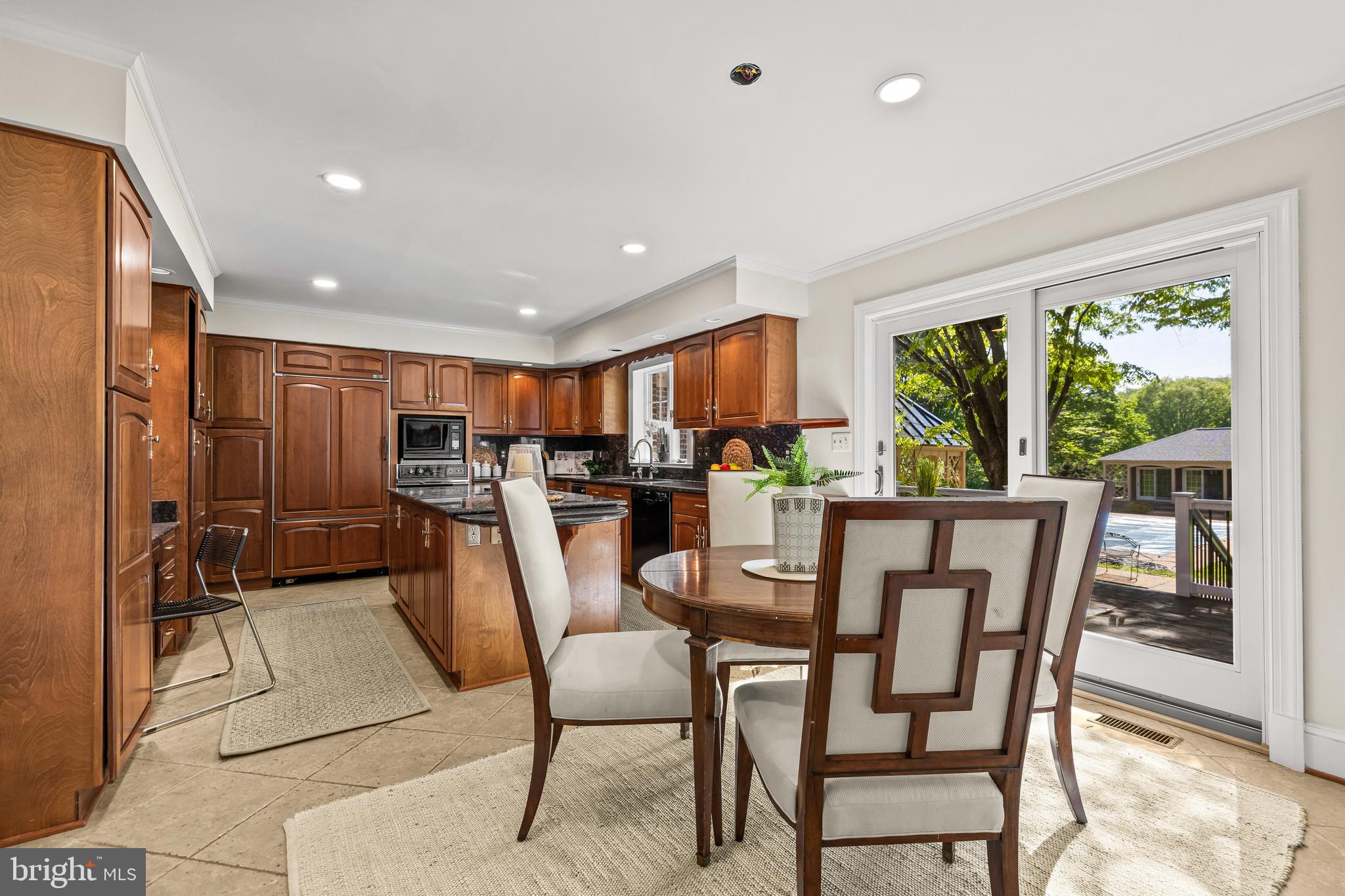 BROOKFIELD - Residential
