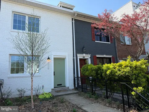 MLS: DCDC2257532