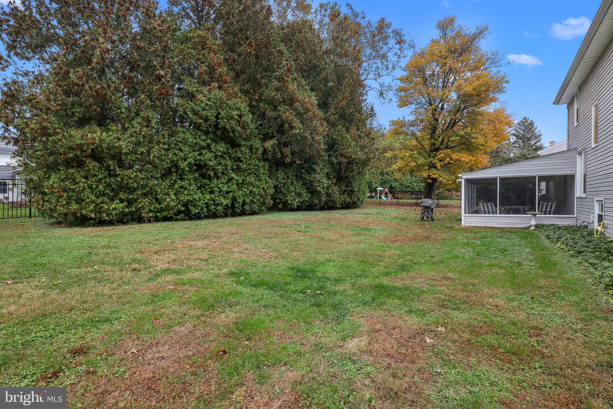 CHURCHVILLE MANOR - Residential