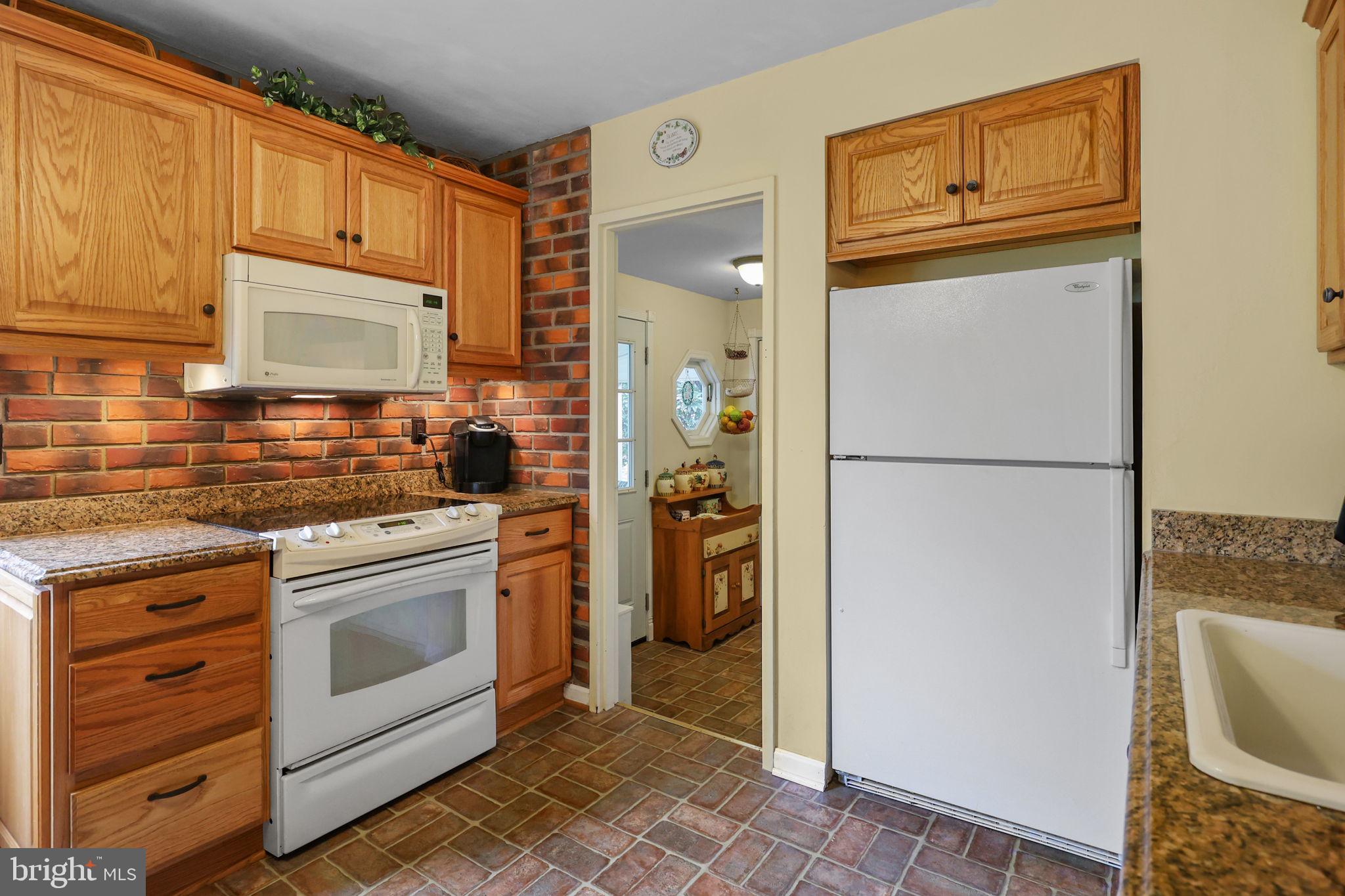 CHURCHVILLE MANOR - Residential