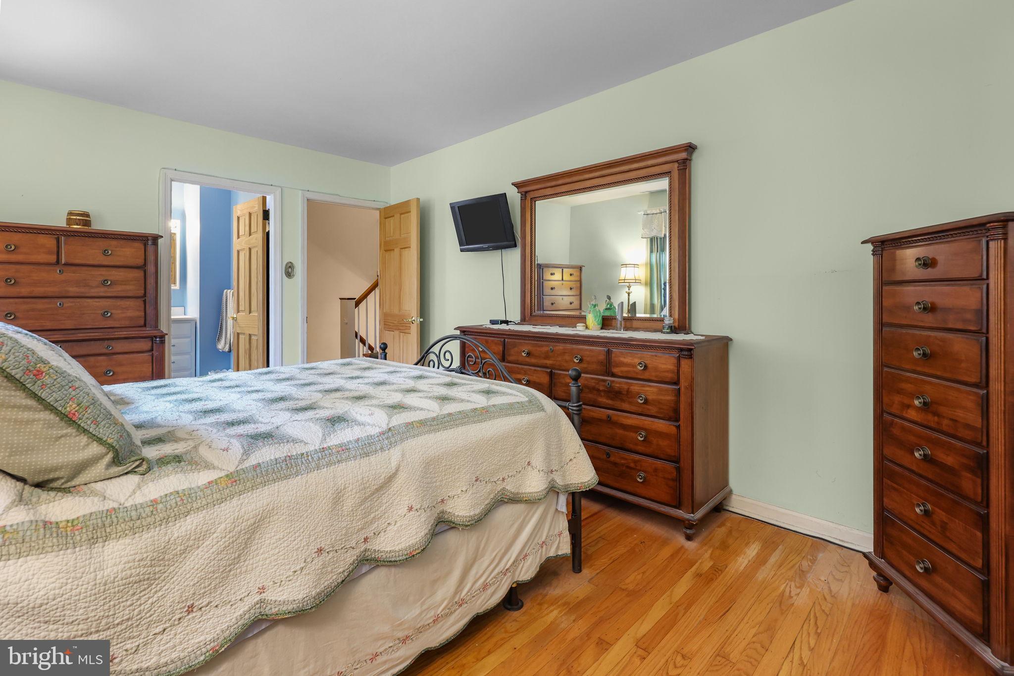 CHURCHVILLE MANOR - Residential