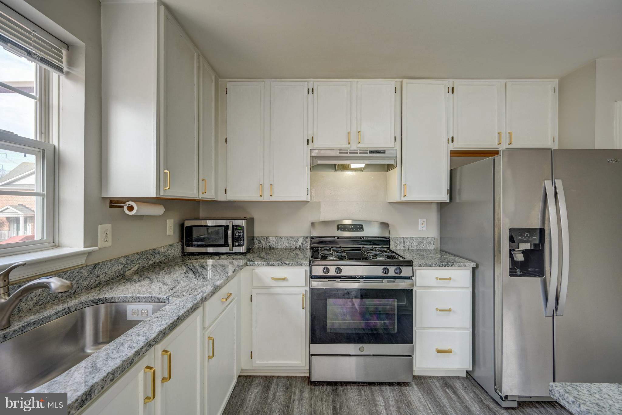 LYONS GATE - Residential Lease