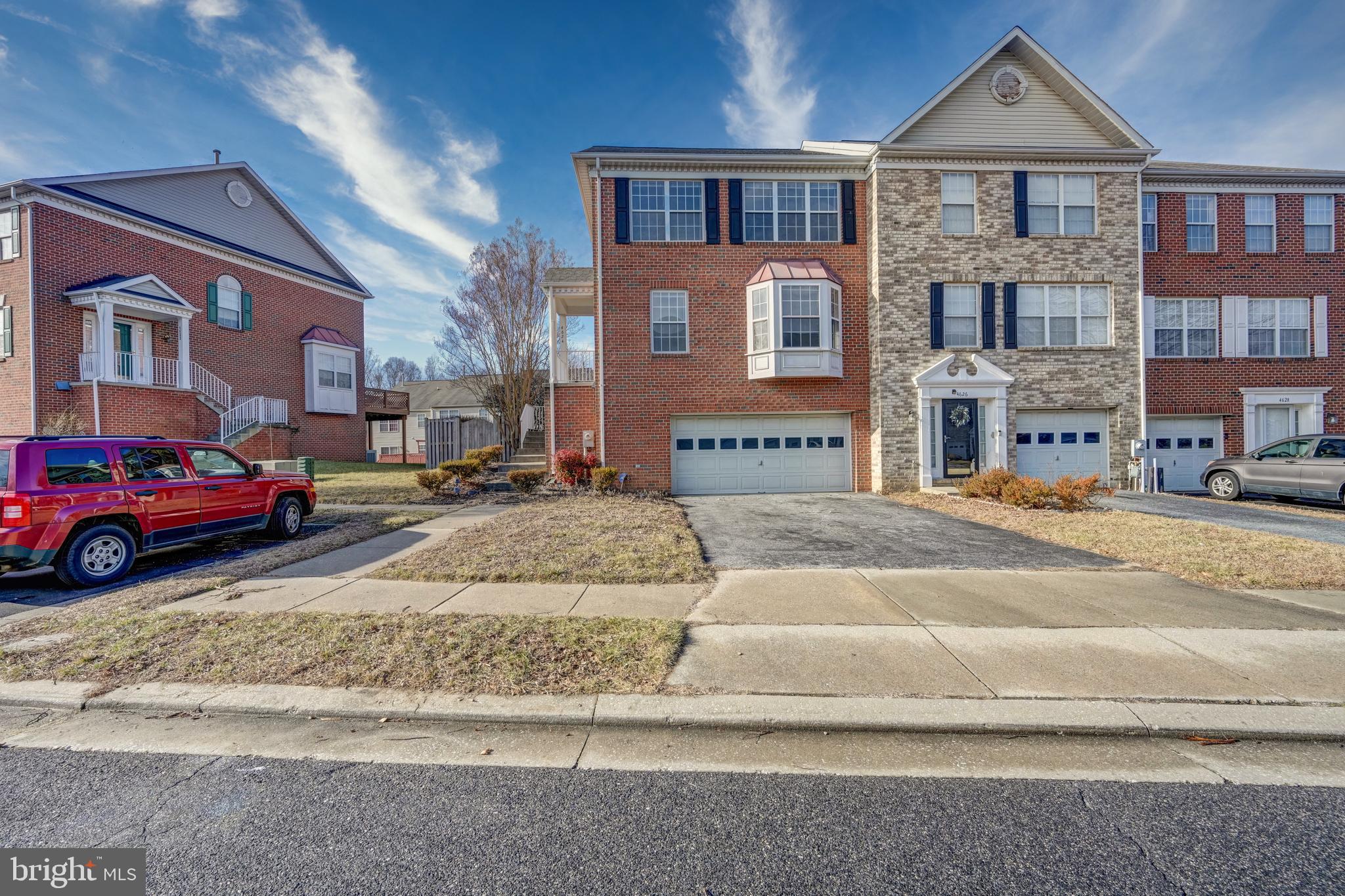 LYONS GATE - Residential Lease