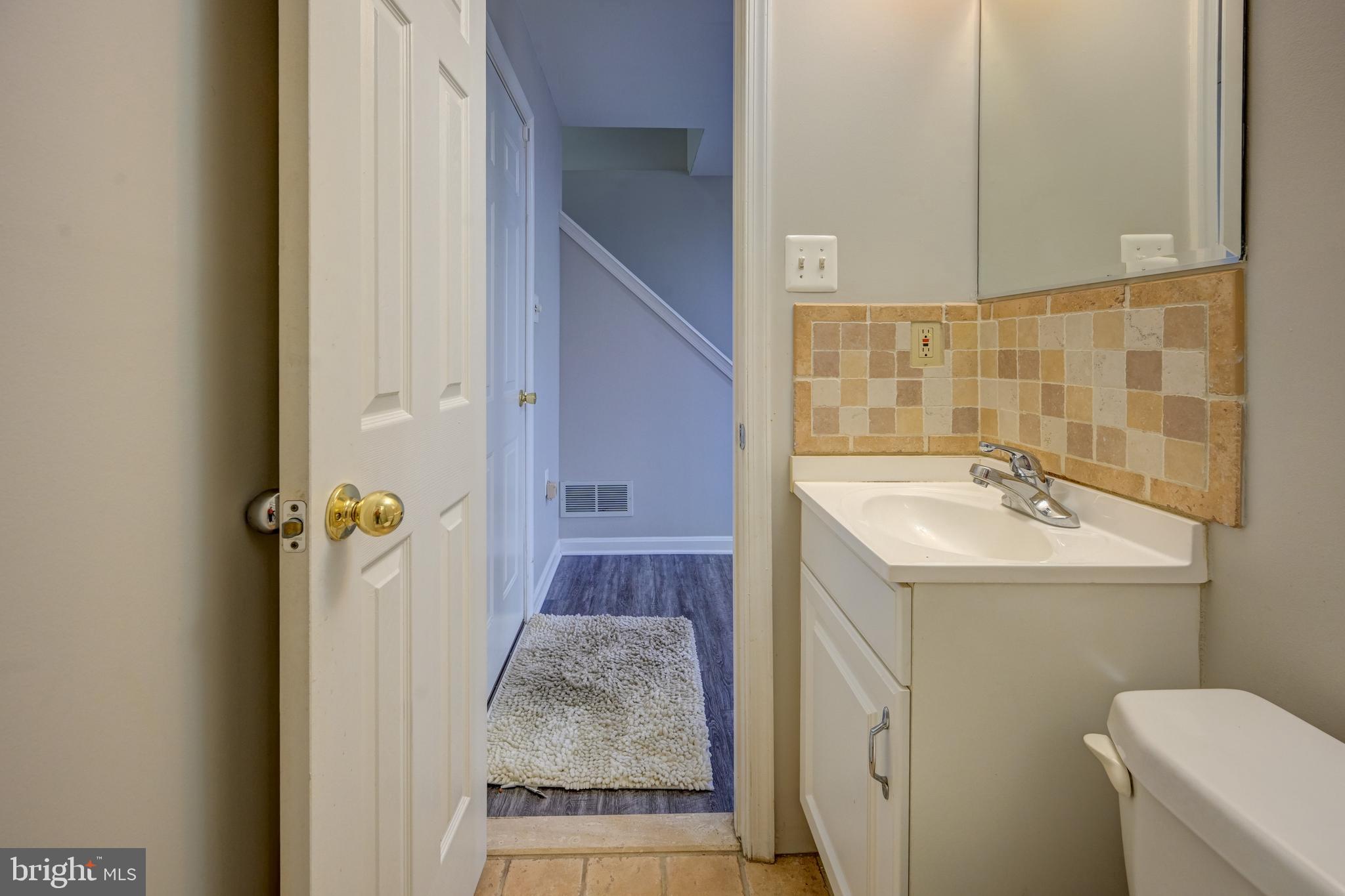 LYONS GATE - Residential Lease