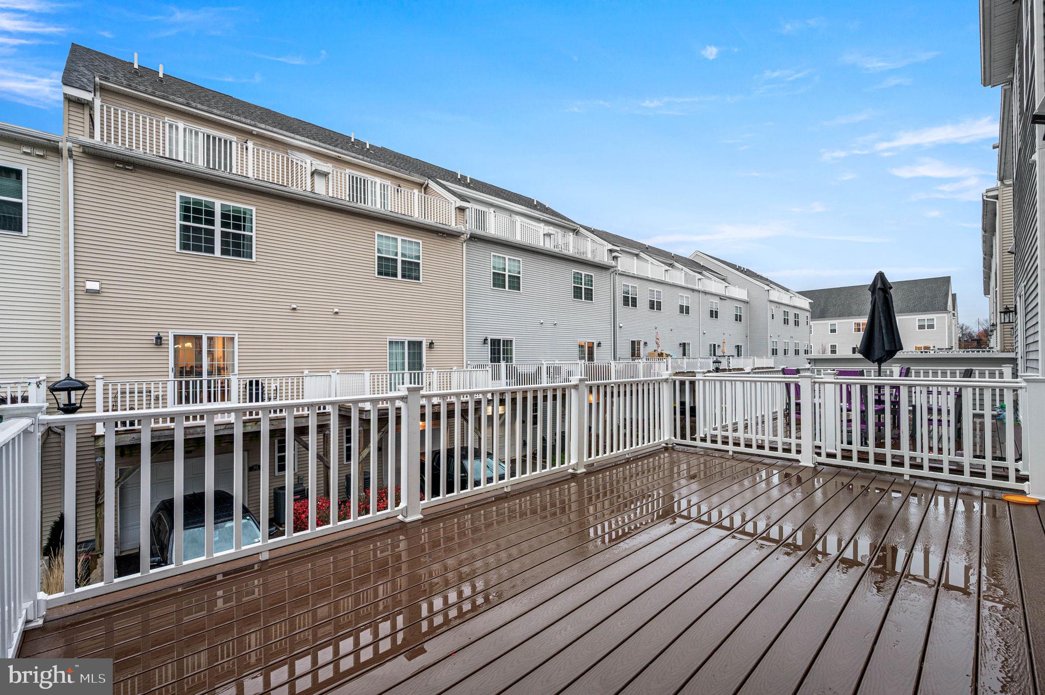 WATERSIDE - Residential Lease