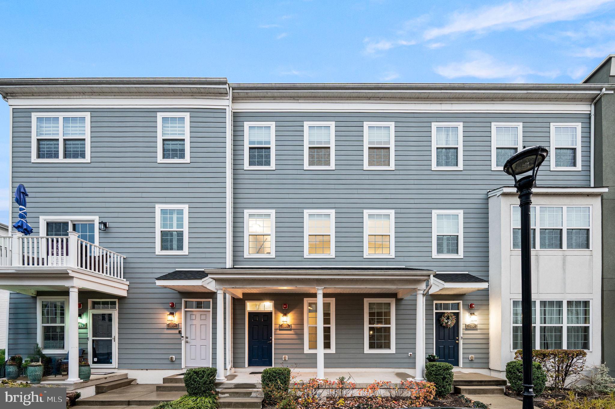 WATERSIDE - Residential Lease