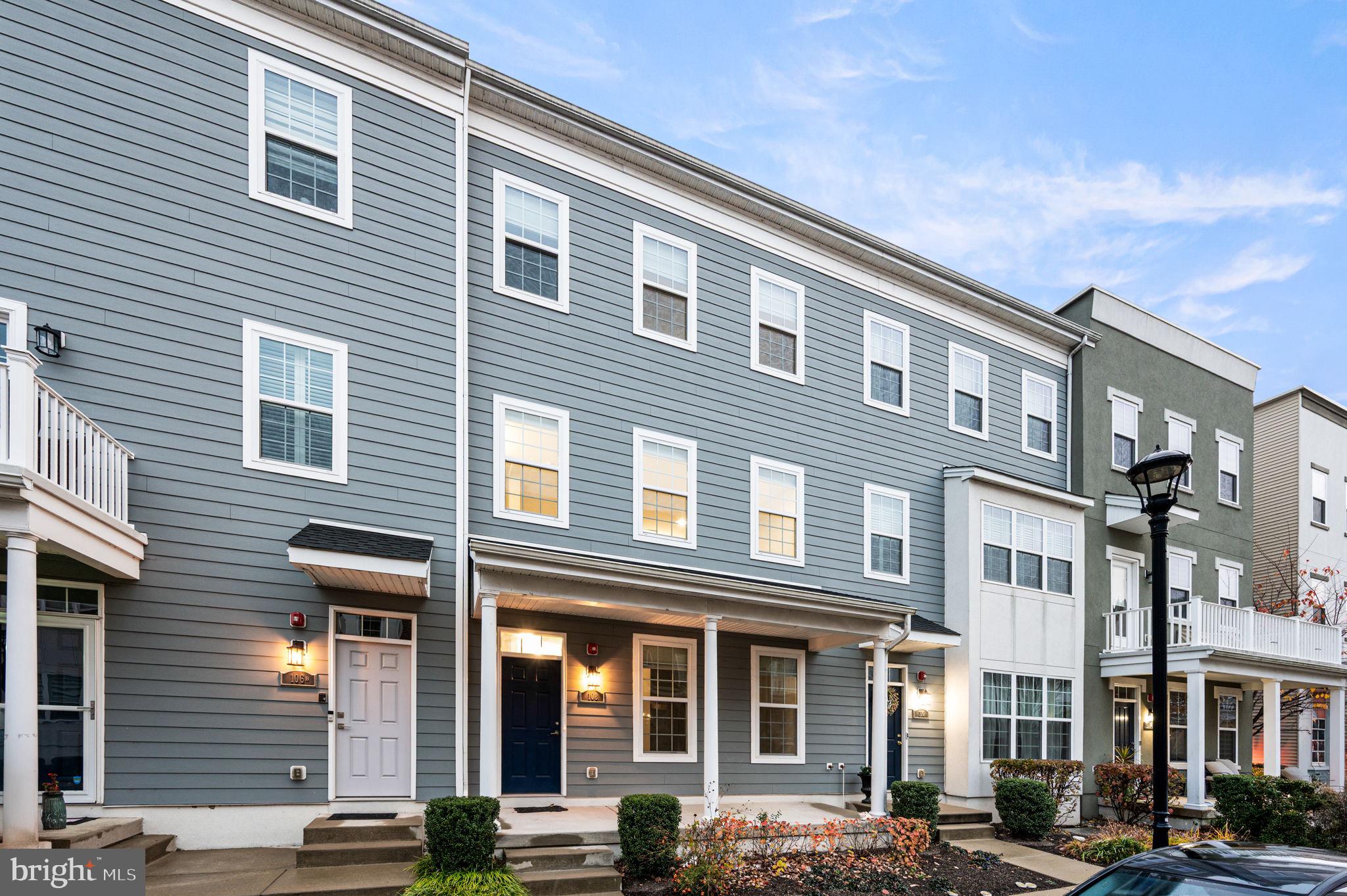 WATERSIDE - Residential Lease