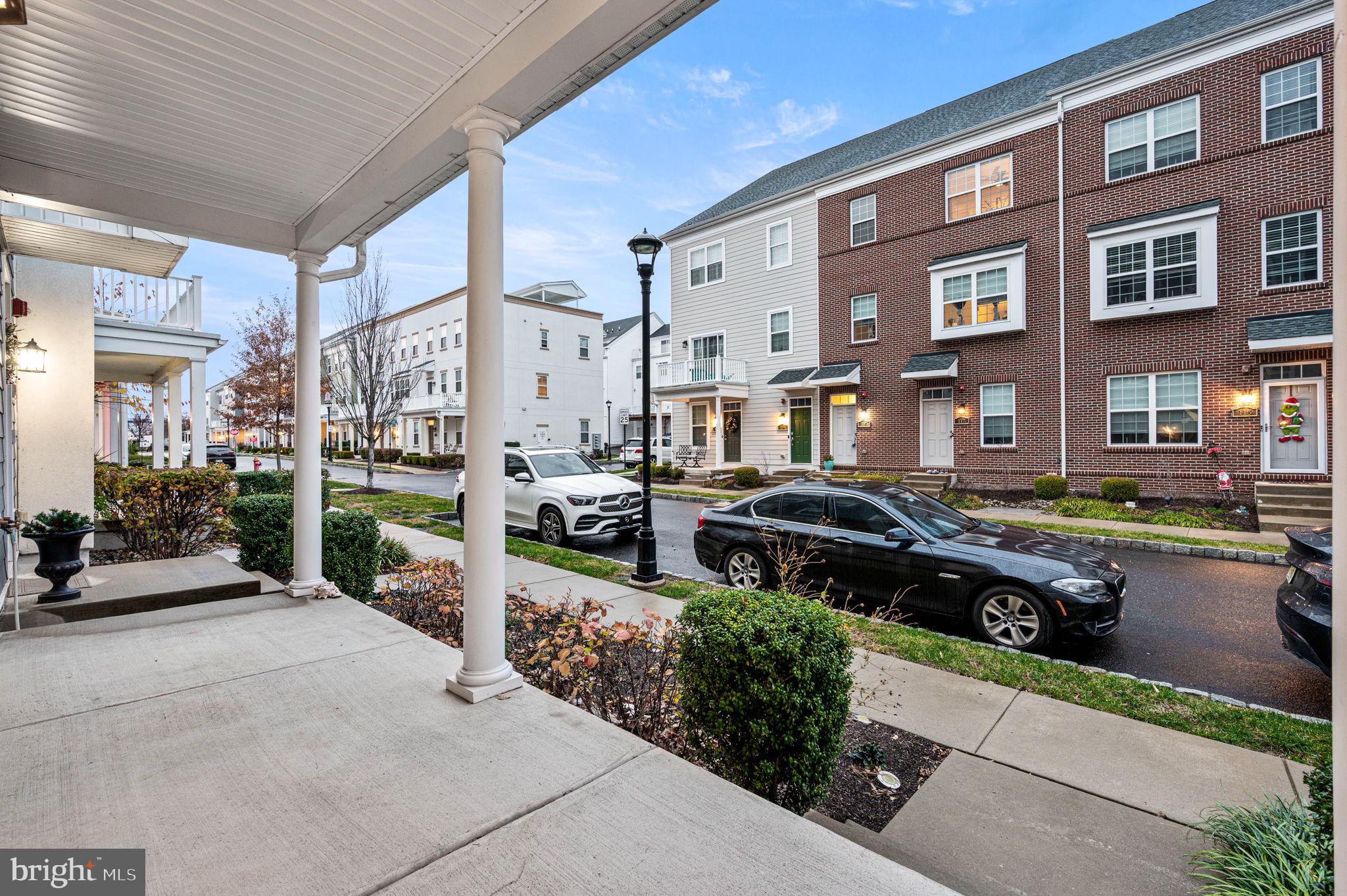 WATERSIDE - Residential Lease