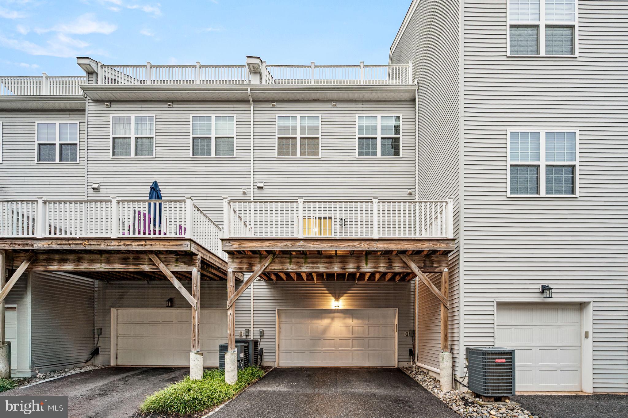 WATERSIDE - Residential Lease