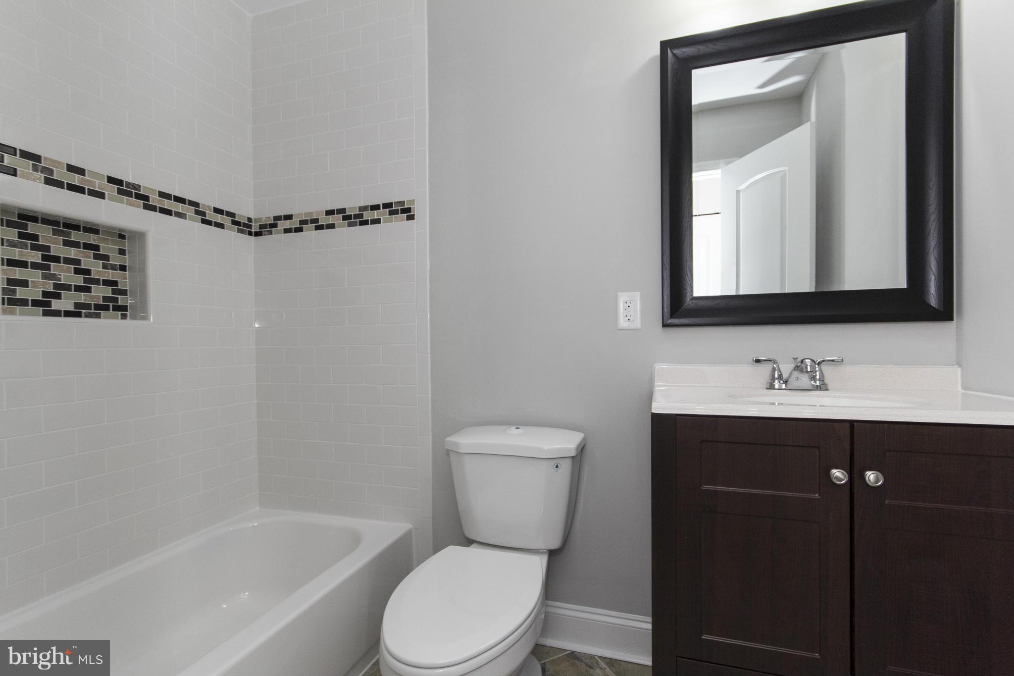 LOCUST POINT - Residential