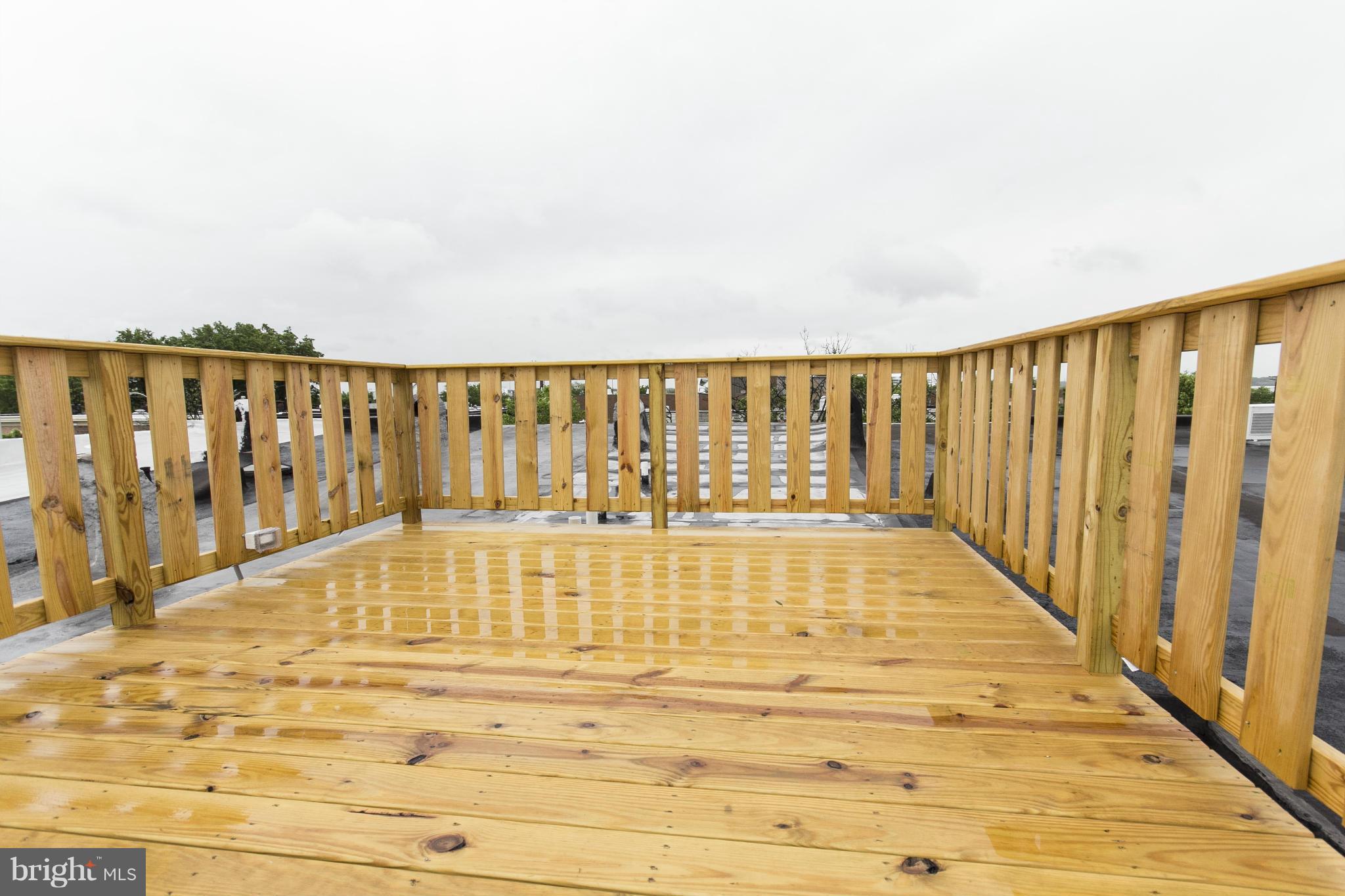 LOCUST POINT - Residential