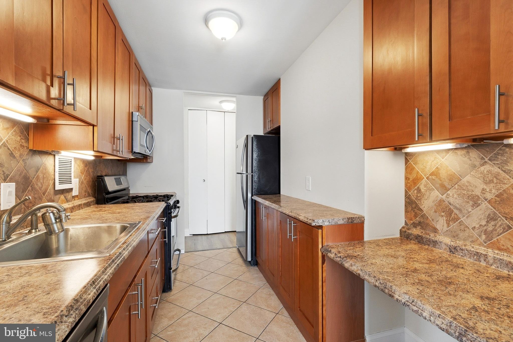 WYNNEFIELD HEIGHTS - Residential