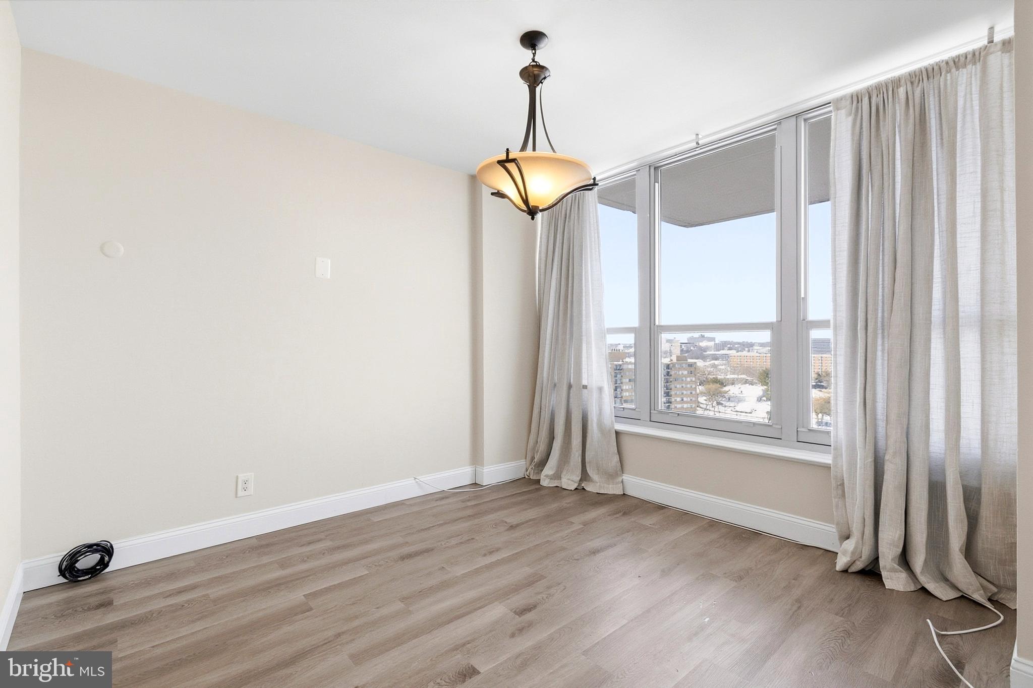 WYNNEFIELD HEIGHTS - Residential