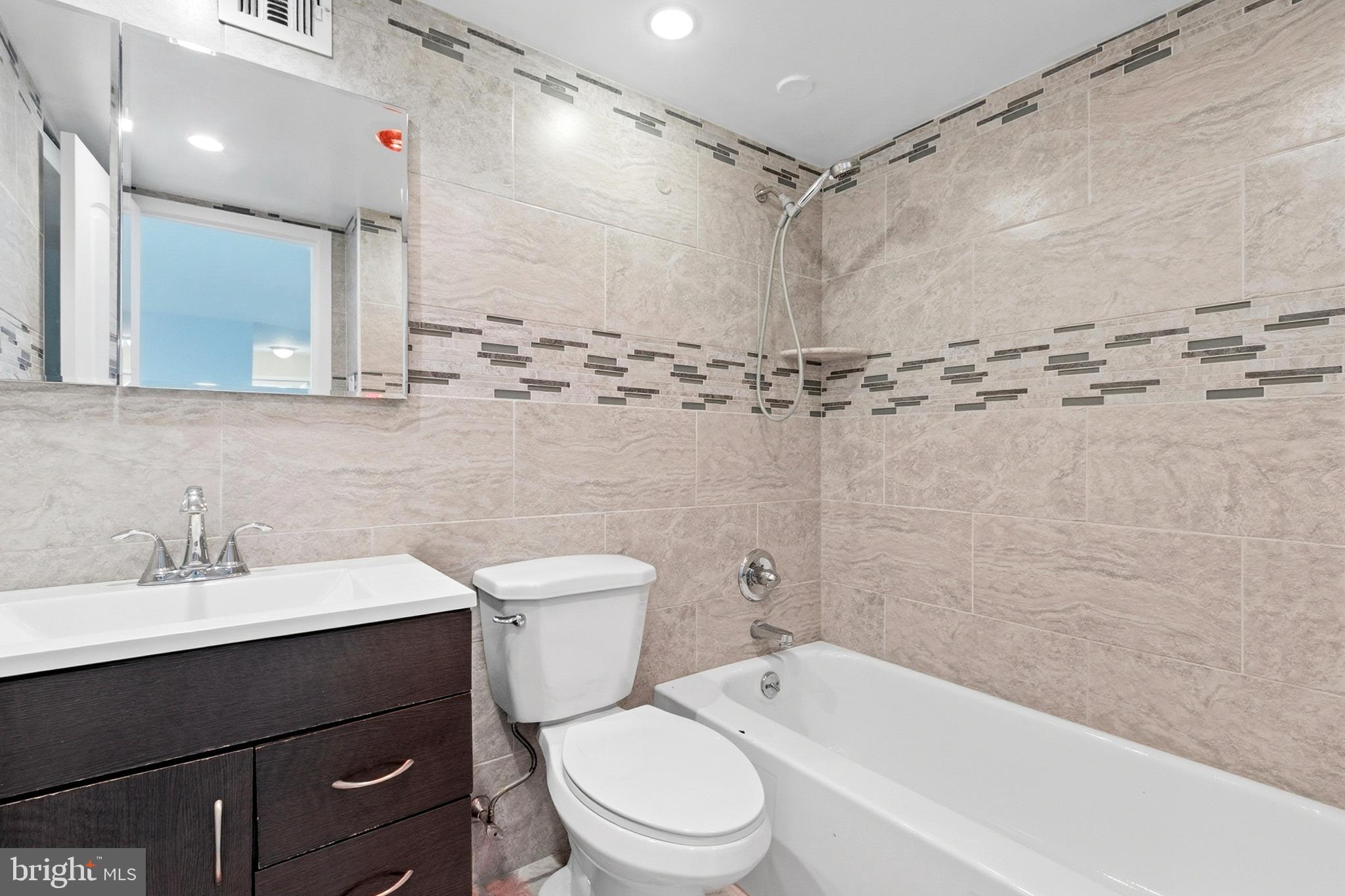 WYNNEFIELD HEIGHTS - Residential