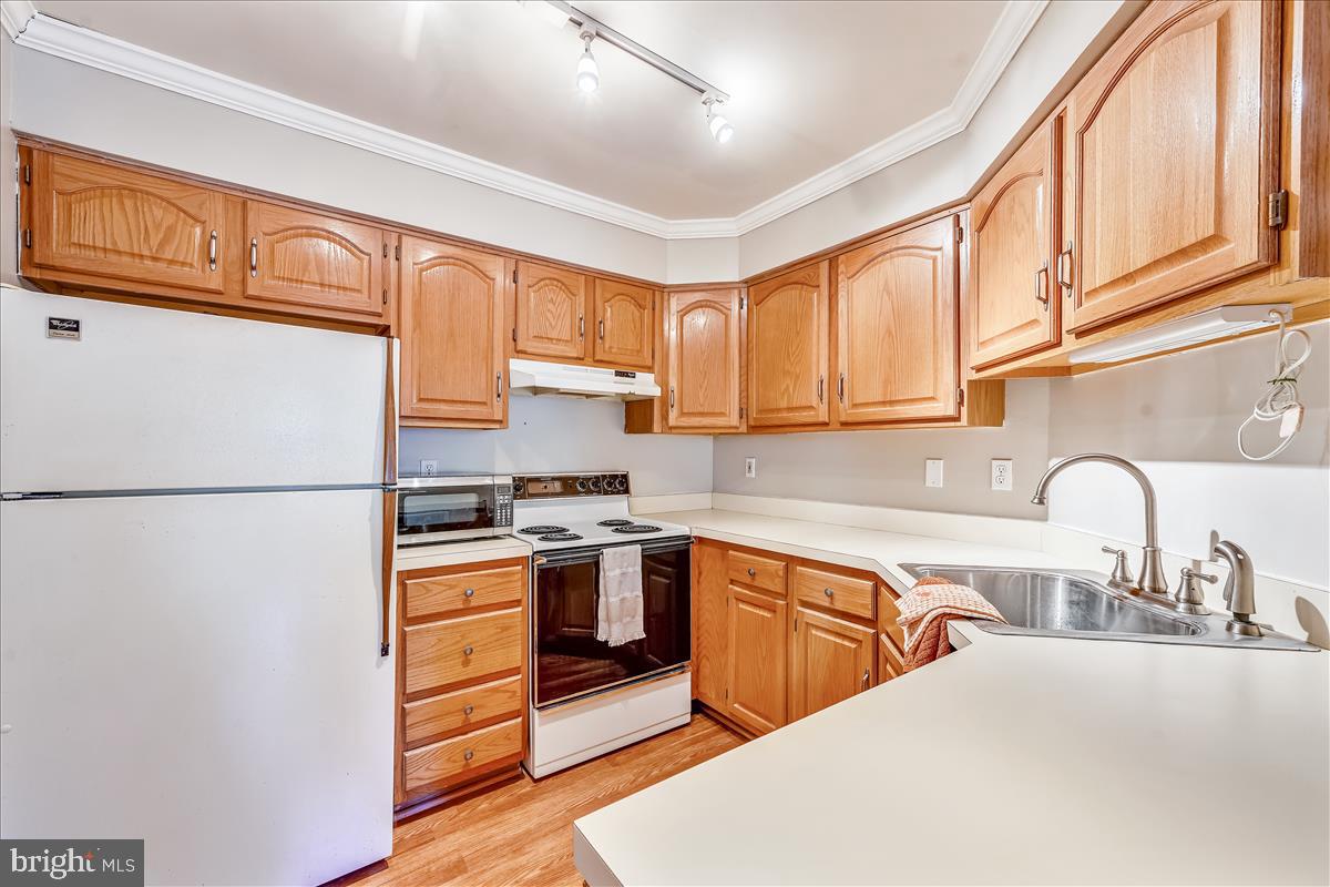 DORSEY HALL - Residential