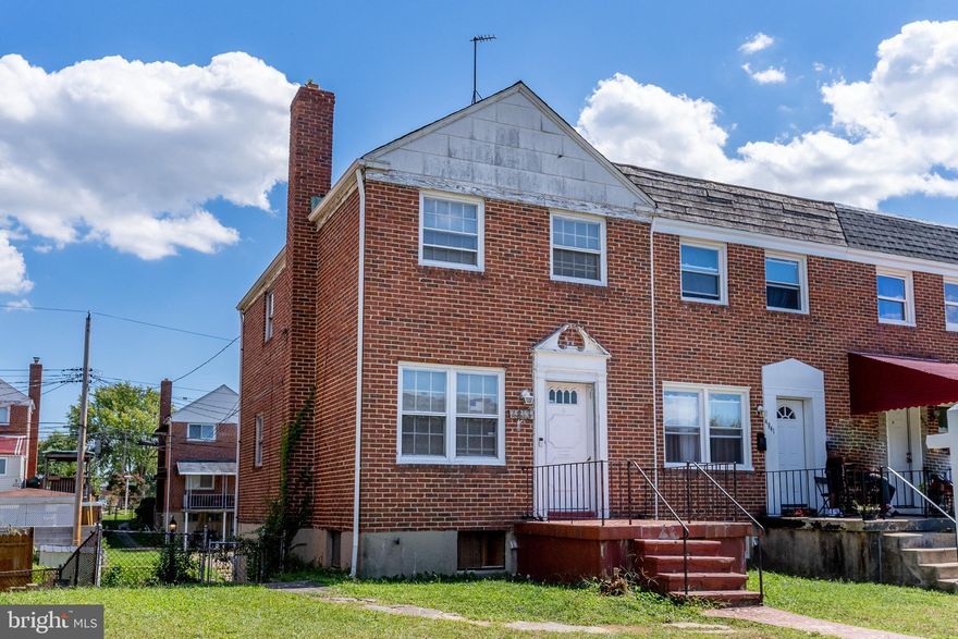 PRICED TO SELL! Come check out this classic 3 level Baltimore townhouse with 4 bedrooms, wood flooring, a large backyard with room for your car! There are many parks nearby! Hurry, this one won't last long! Newer roof, newer HVAC!