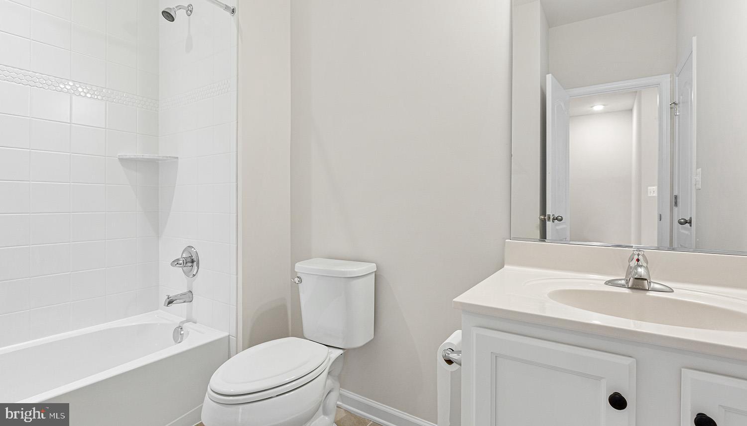 ARUNDEL GROVE - Residential