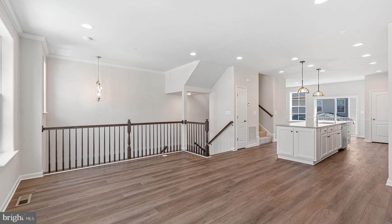 ARUNDEL GROVE - Residential