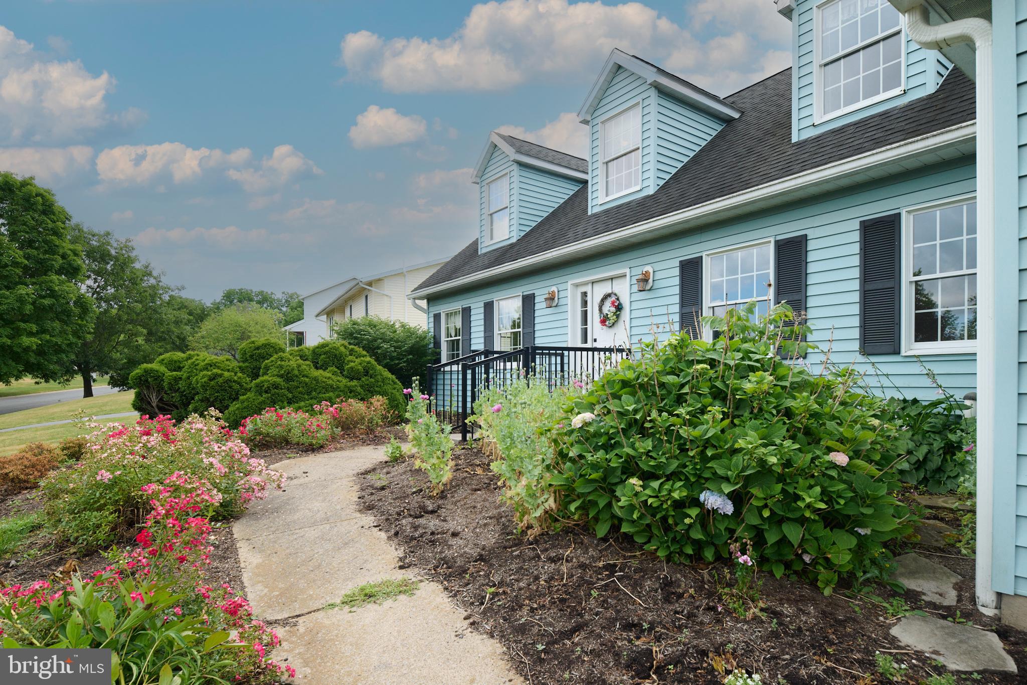 WILLOWBROOK - Residential