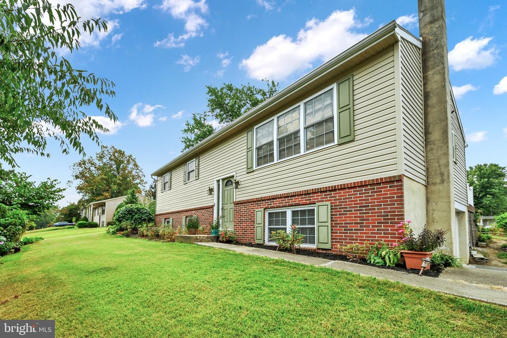 Photo of 306 DONNA AVE, LANCASTER, PA 17603 (MLS # PALA2040636)