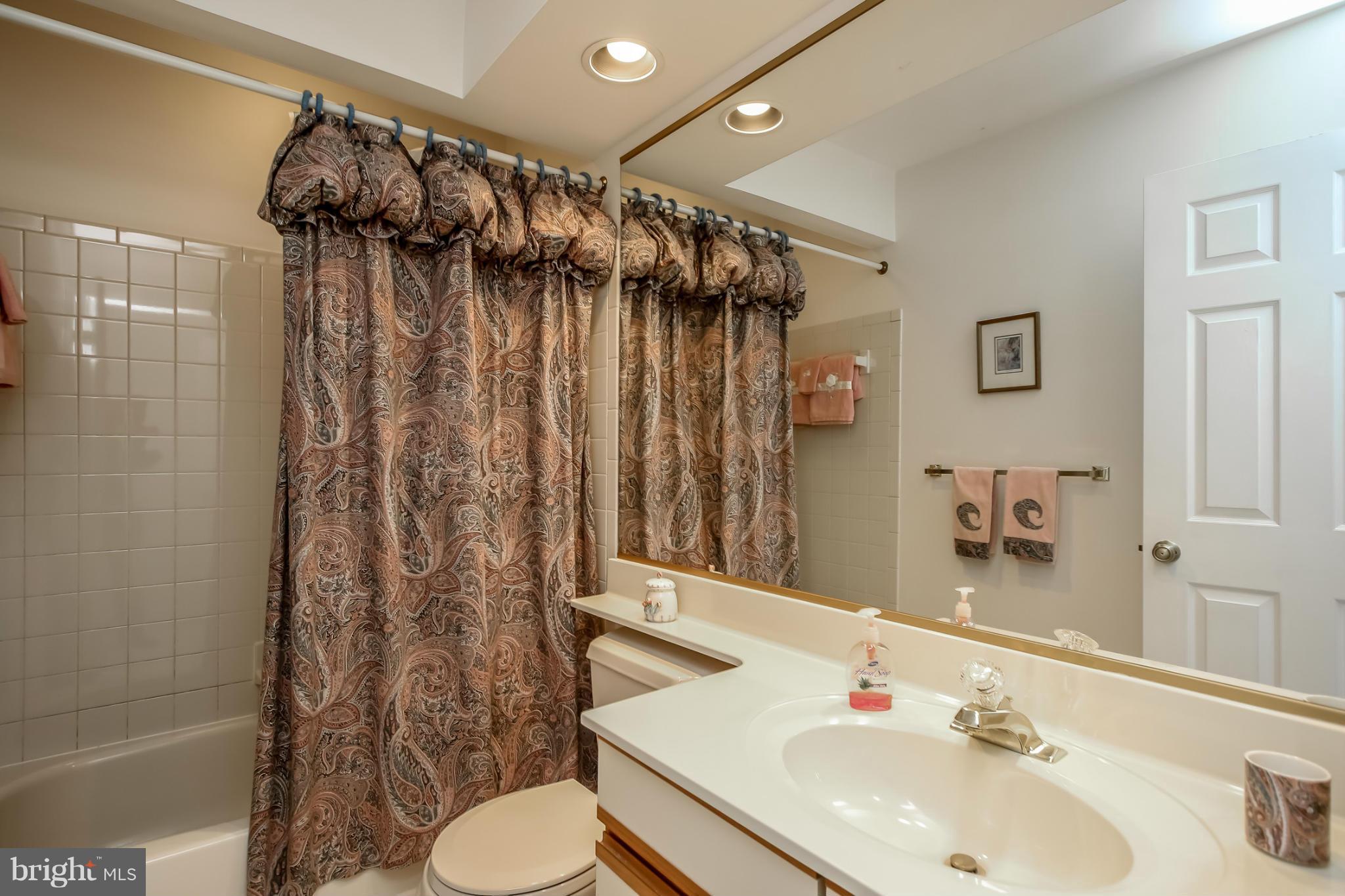 RIVA TRACE - Residential