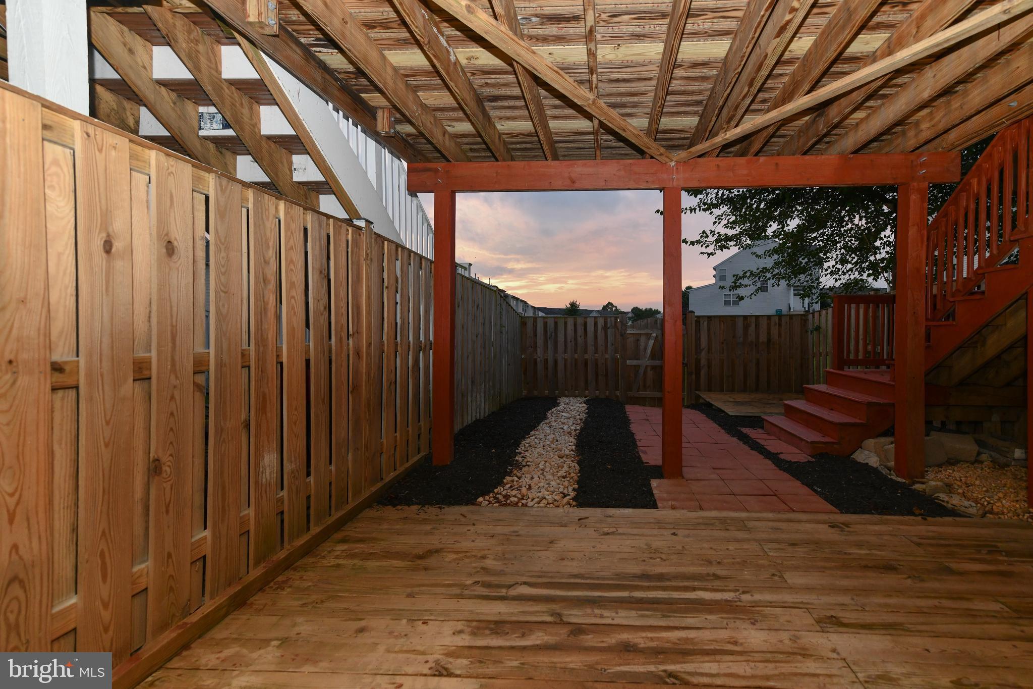 WELLINGTON TRACE - Residential