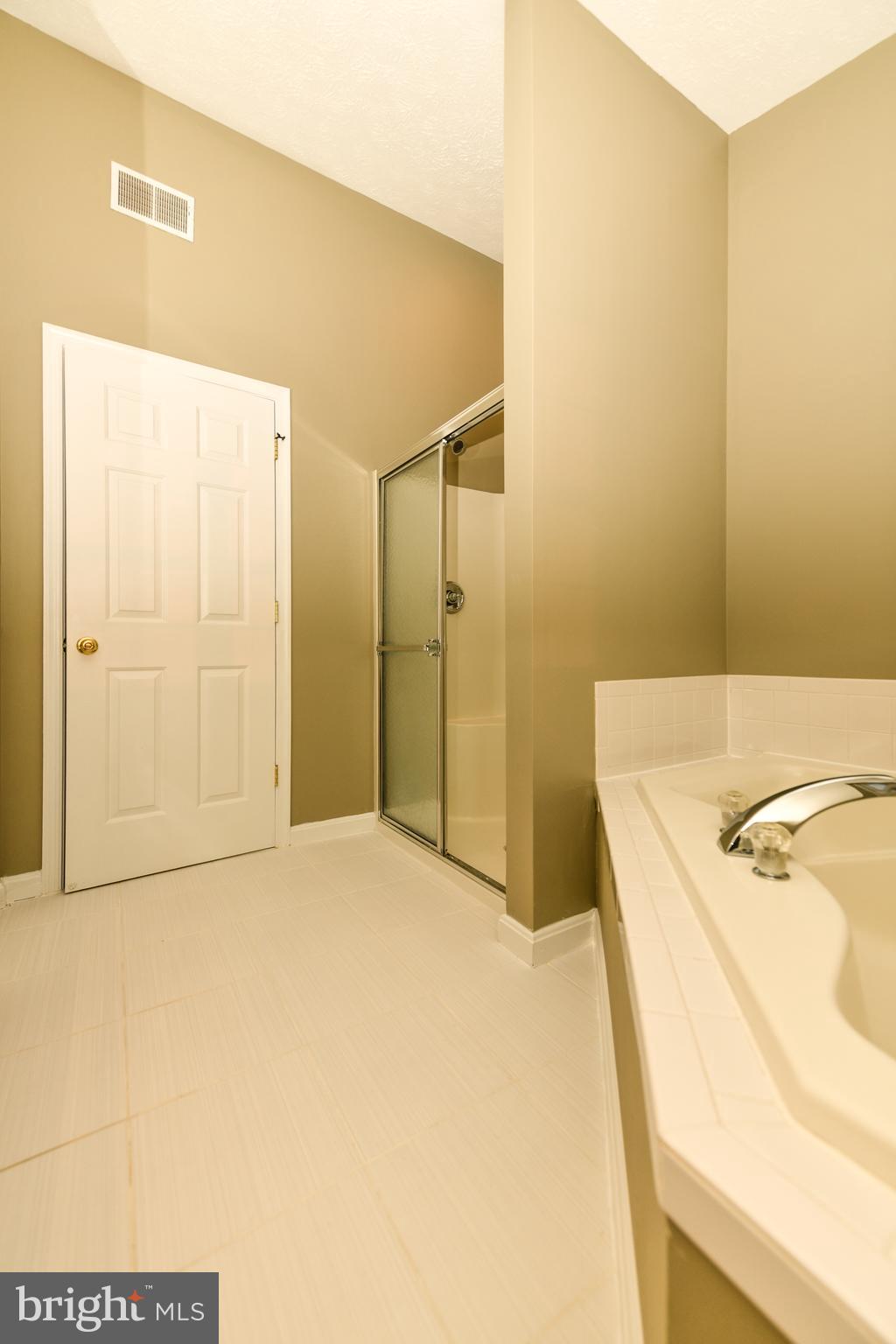 WELLINGTON TRACE - Residential