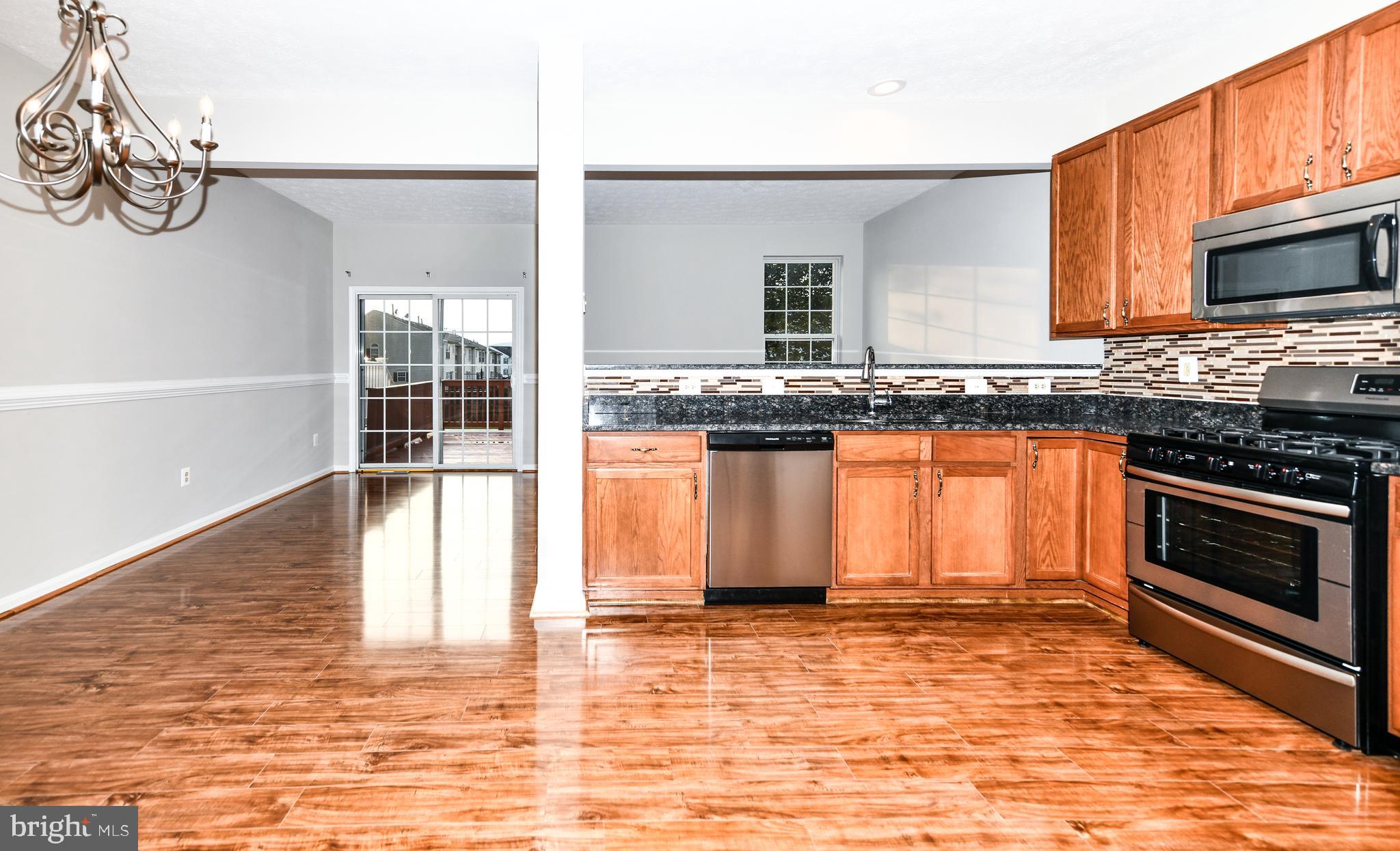 WELLINGTON TRACE - Residential