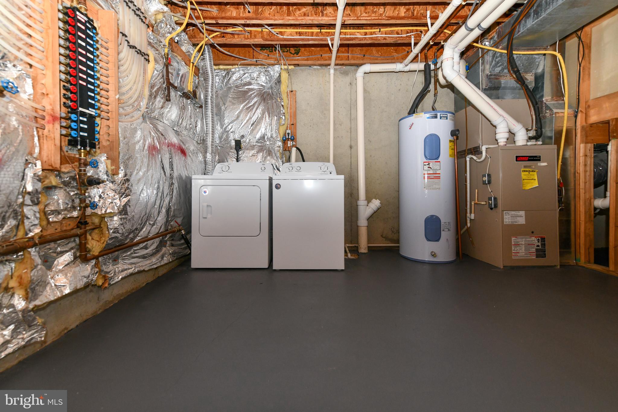 WELLINGTON TRACE - Residential