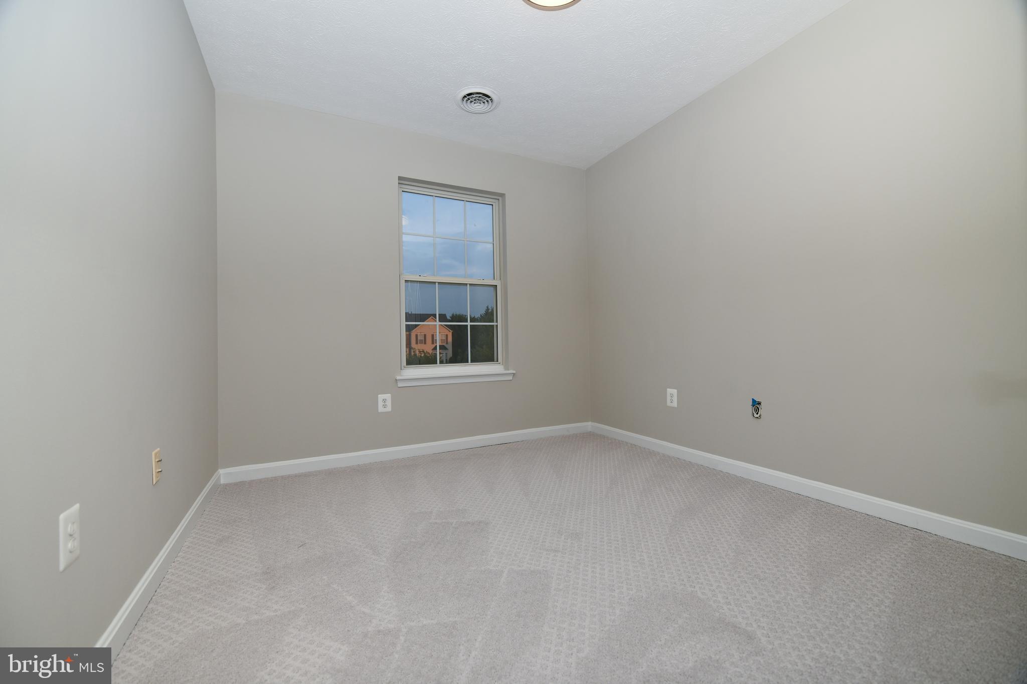 WELLINGTON TRACE - Residential