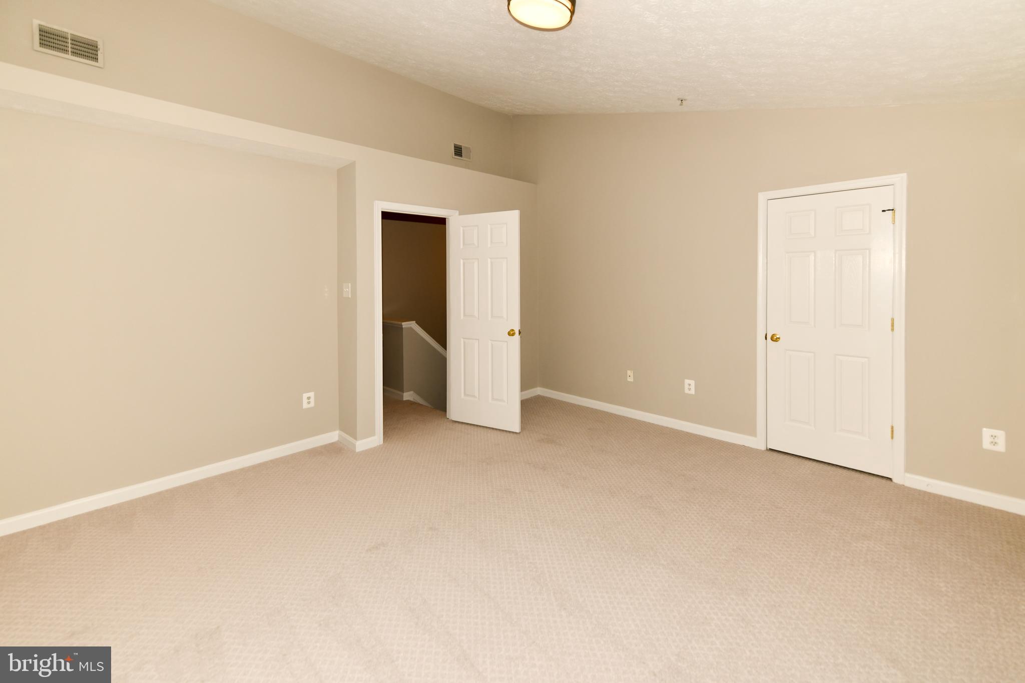 WELLINGTON TRACE - Residential