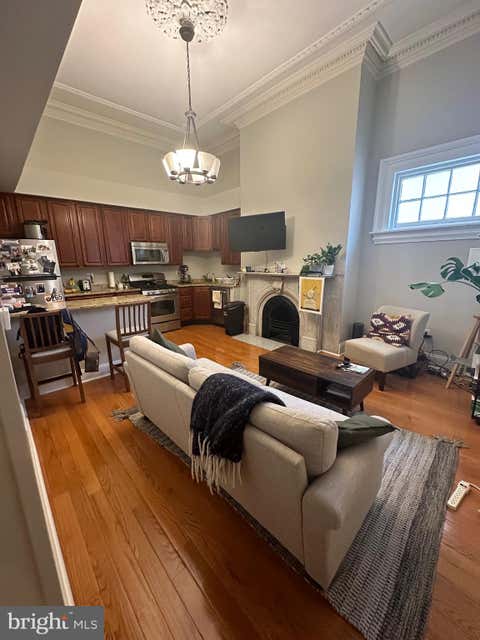 Condo For Rent - 1014 Clinton Street #1R<br/> PHILADELPHIA, PA 19107