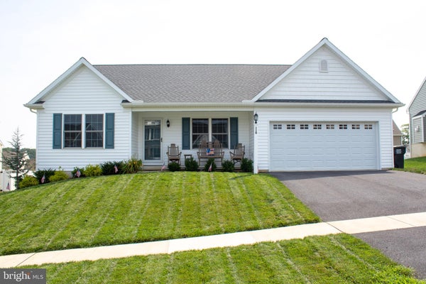 110 CREEKSIDE DR, NEW PROVIDENCE, PA 17560 - Image 962ce7fb7e8a1b1cd9043ff6d280edc3/1483177229
