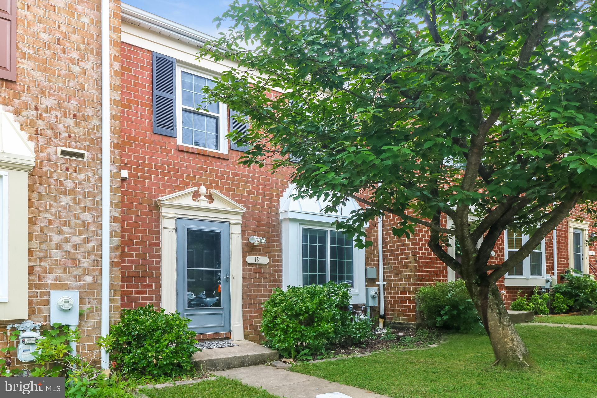 BROOKFALLS - Residential Lease