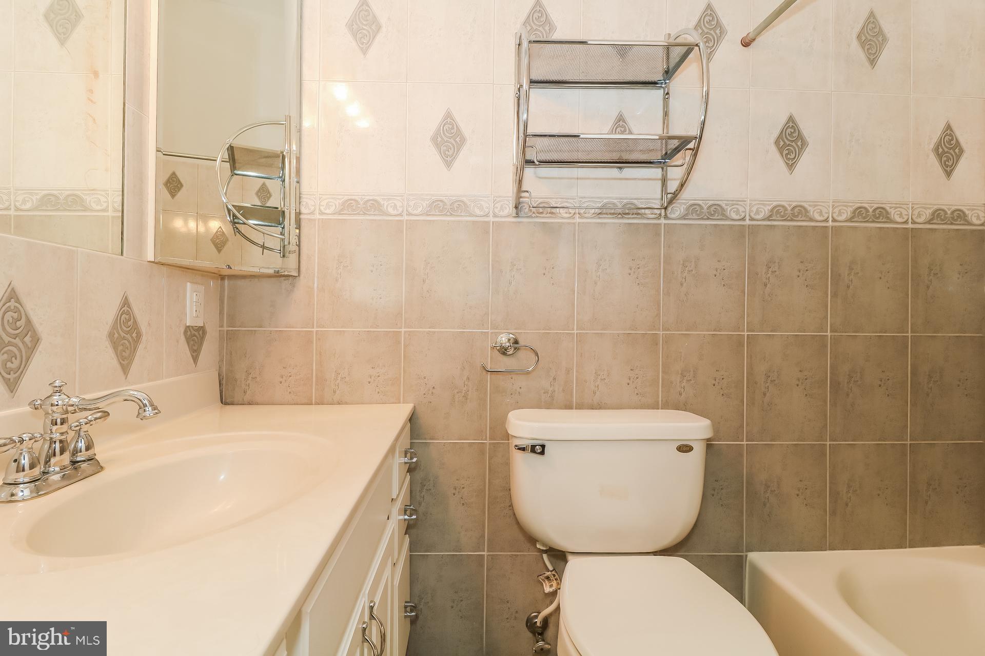 BROOKFALLS - Residential Lease