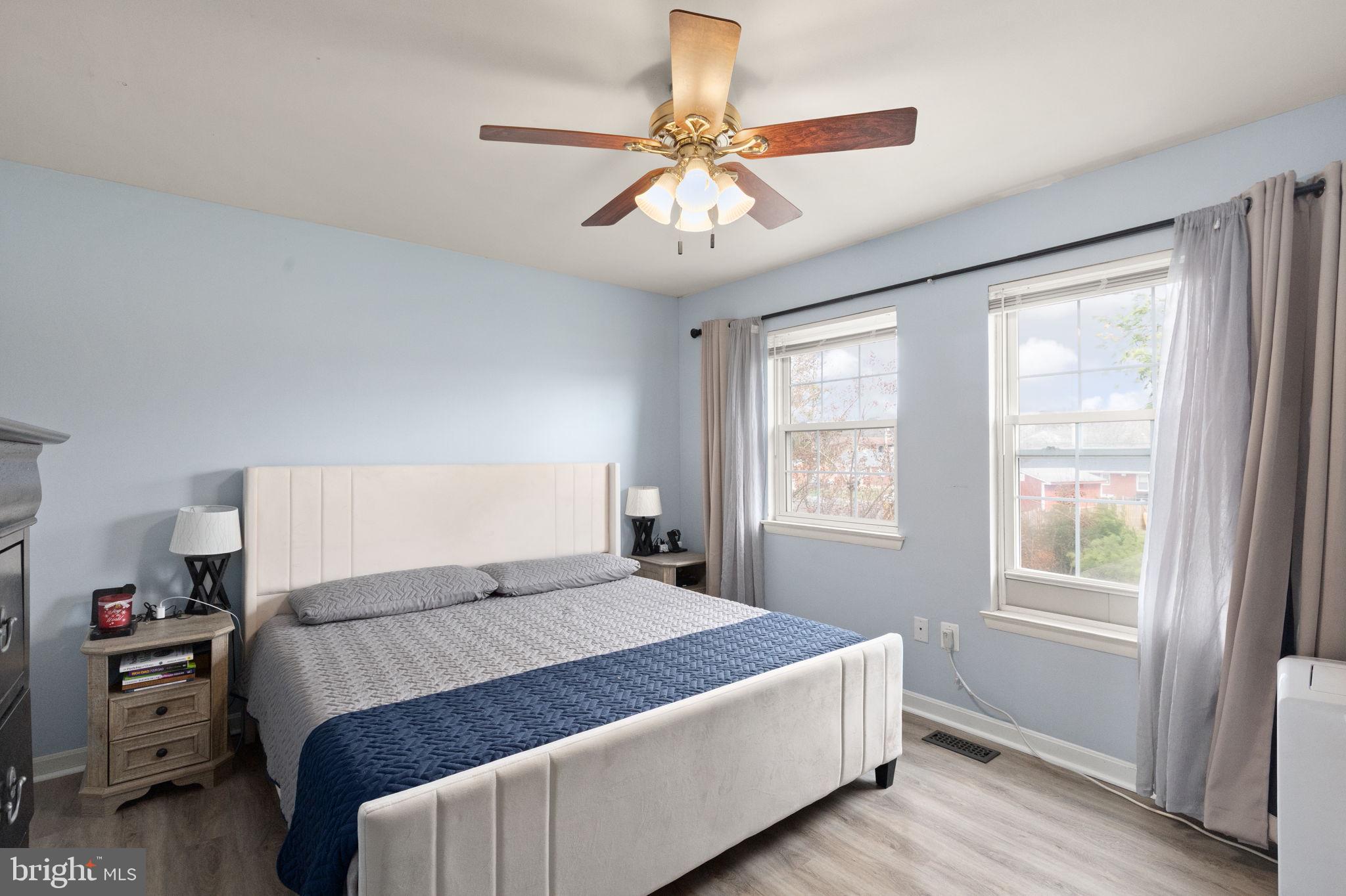 WOODSDALE MANOR - Residential