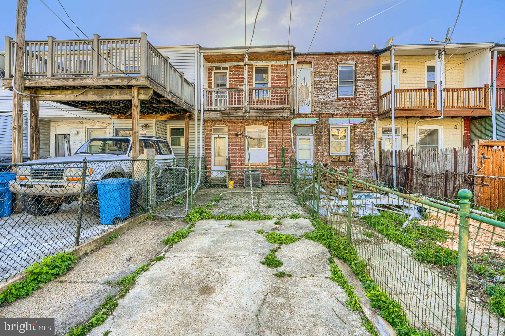 HIGHLANDTOWN - Residential