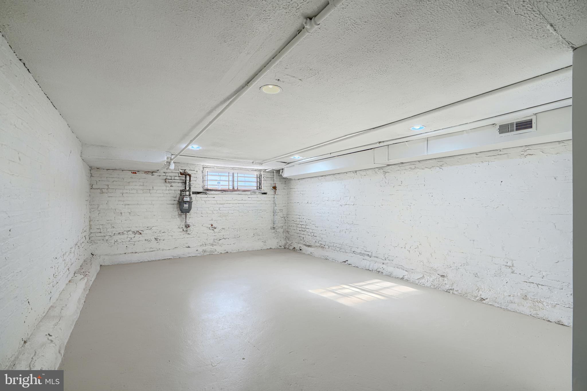 HIGHLANDTOWN - Residential